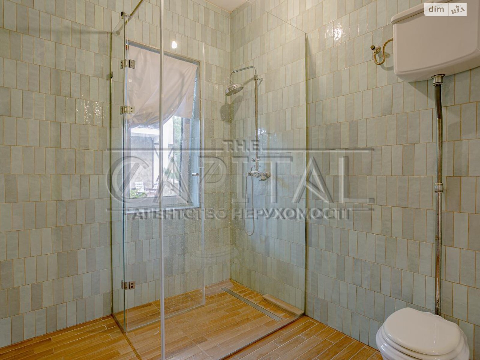 двухэтажный дом с балконом, 289.5 кв. м, кирпич. Продажа в Старых Безрадичах фото 1