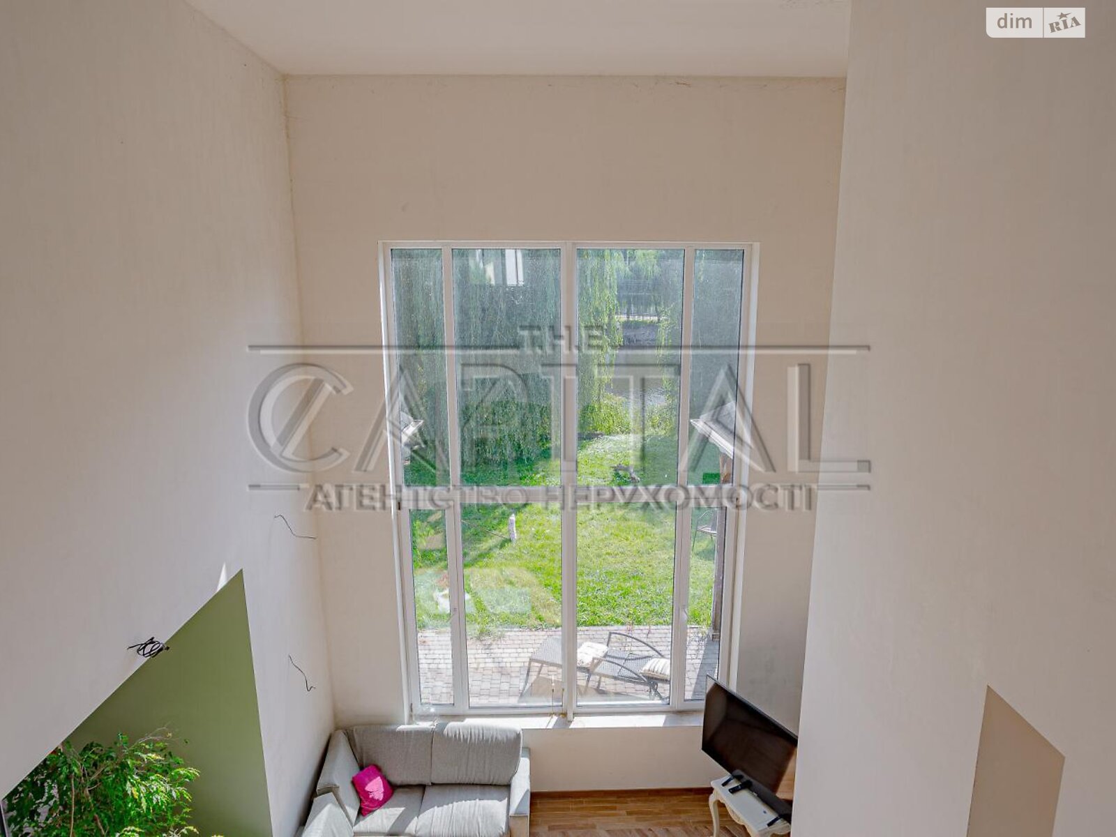 двухэтажный дом с балконом, 289.5 кв. м, кирпич. Продажа в Старых Безрадичах фото 1