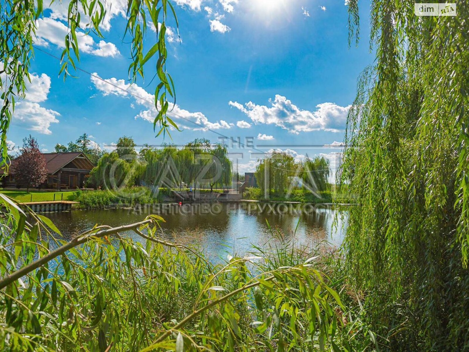 двухэтажный дом с балконом, 289.5 кв. м, кирпич. Продажа в Старых Безрадичах фото 1