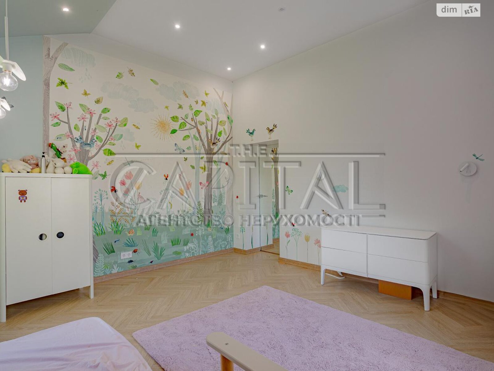 двухэтажный дом с балконом, 289.5 кв. м, кирпич. Продажа в Старых Безрадичах фото 1