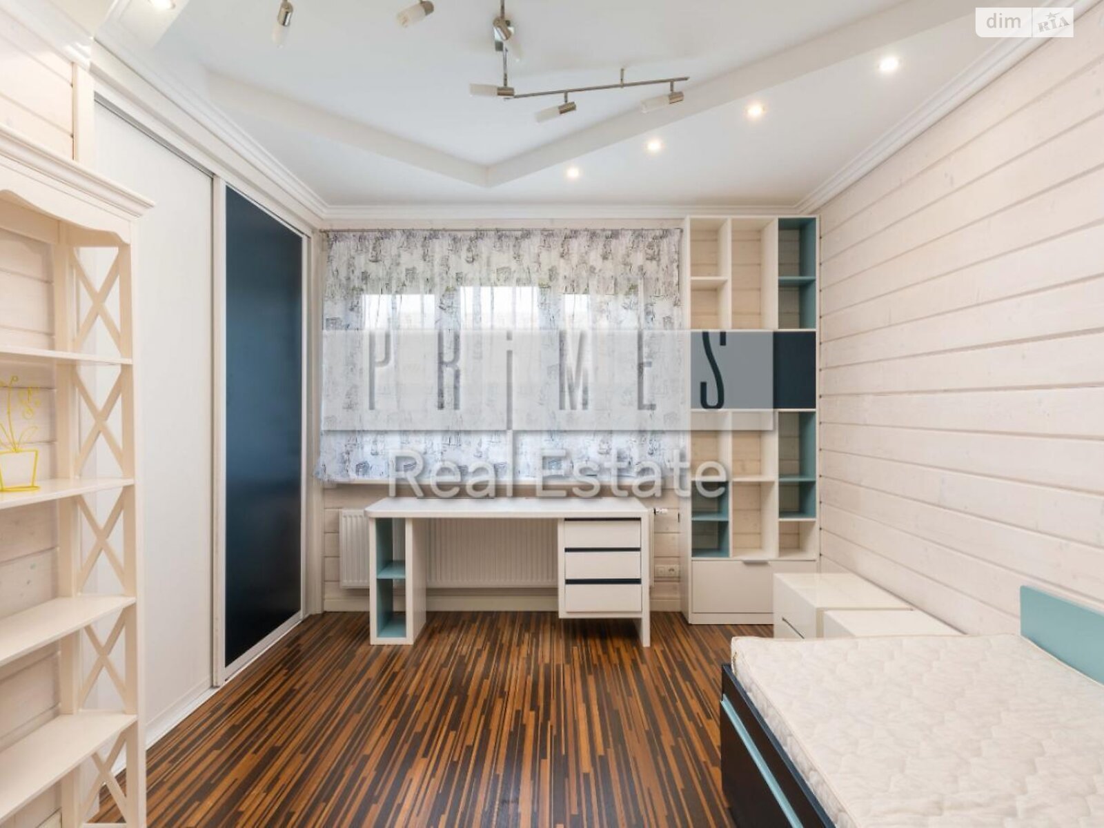 двухэтажный дом беседка, 200 кв. м, кирпич. Продажа в Новых Безрадичах фото 1 двухэтажный дом беседка, 200 кв. м, кирпич. Продажа в Новых Безрадичах фото 1