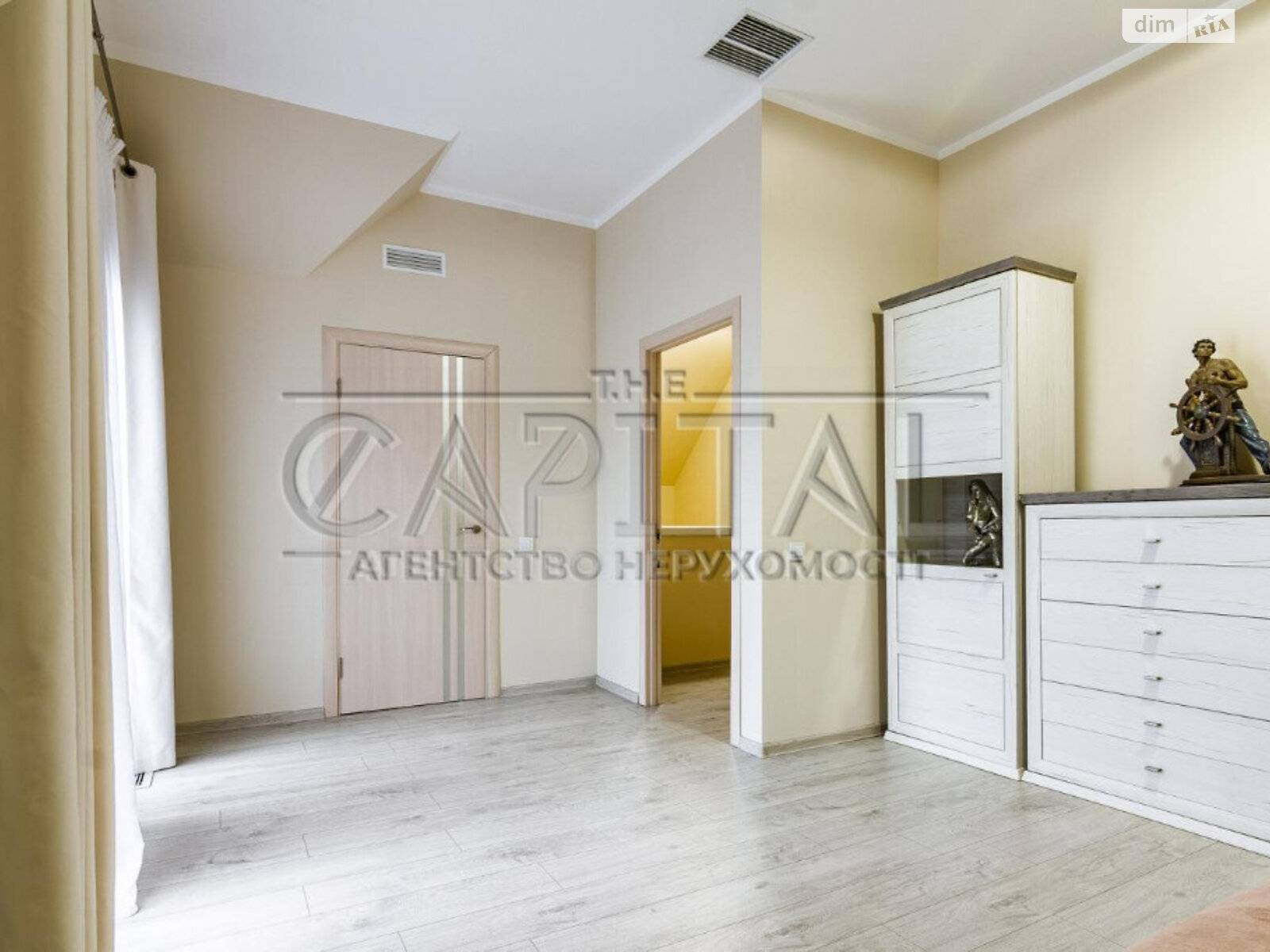 двухэтажный дом, 145.2 кв. м, кирпич. Продажа в Новых Безрадичах фото 1