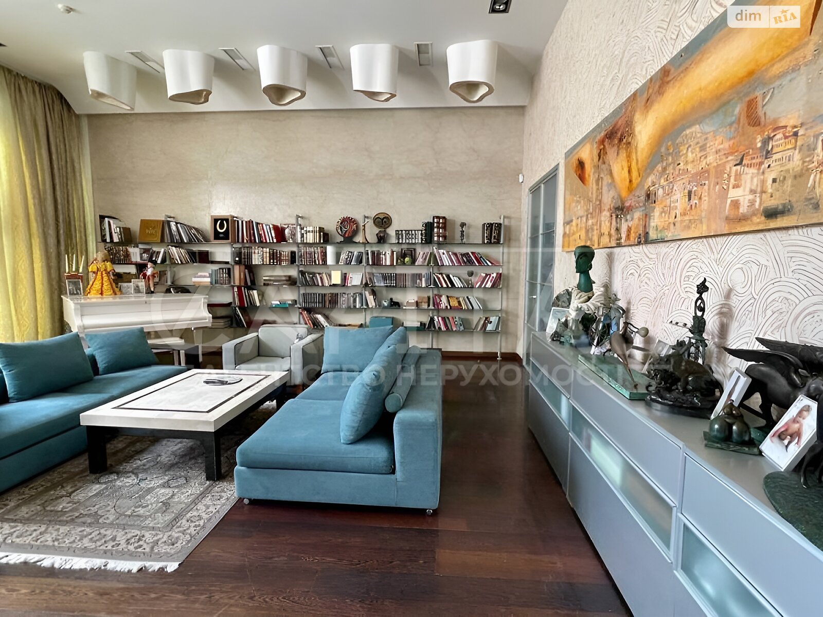 двухэтажный дом, 1252 кв. м, кирпич. Продажа в Новых Безрадичах фото 1 двухэтажный дом, 1252 кв. м, кирпич. Продажа в Новых Безрадичах фото 1