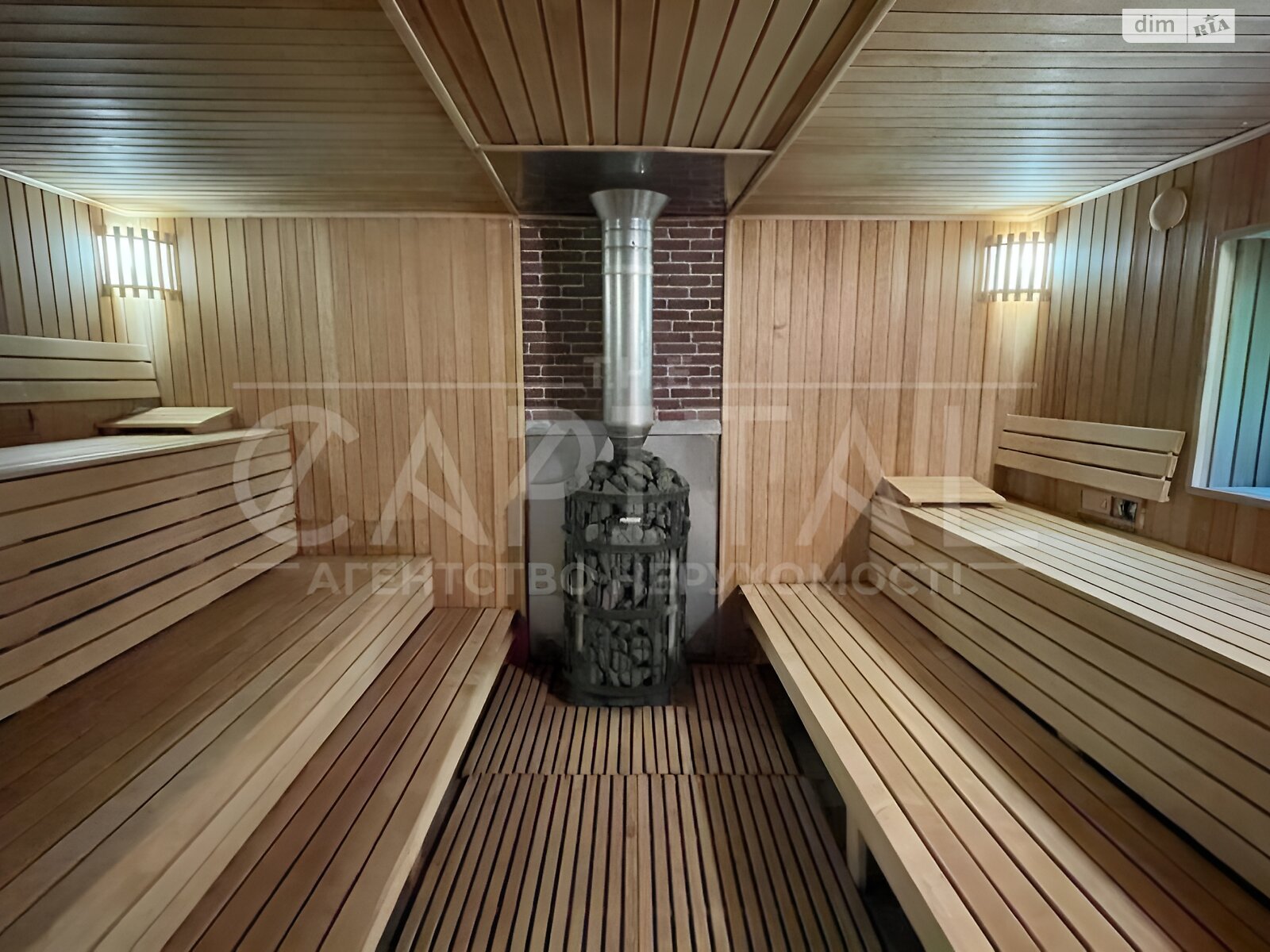 двухэтажный дом, 1252 кв. м, кирпич. Продажа в Новых Безрадичах фото 1 двухэтажный дом, 1252 кв. м, кирпич. Продажа в Новых Безрадичах фото 1