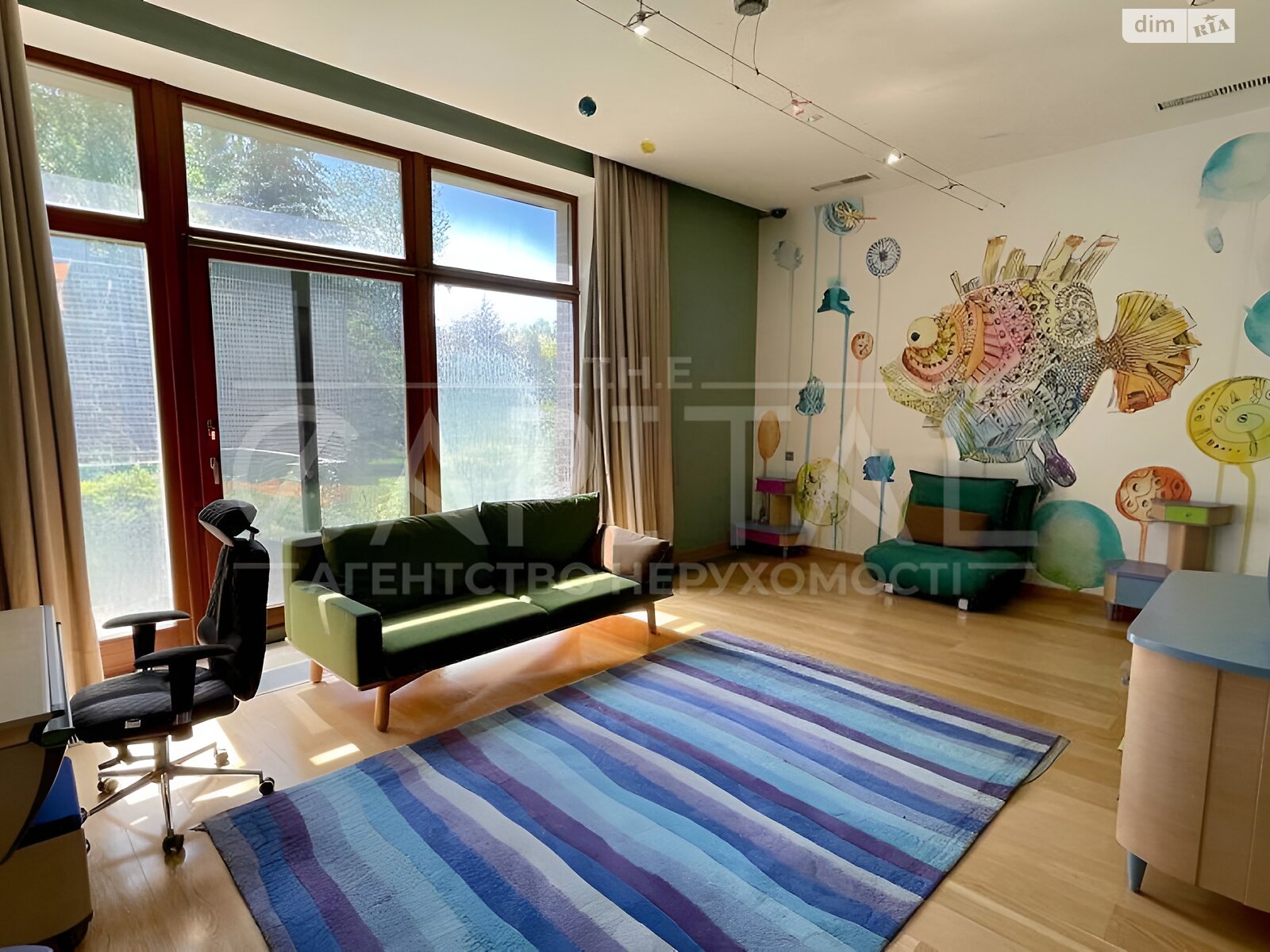 двухэтажный дом, 1252 кв. м, кирпич. Продажа в Новых Безрадичах фото 1 двухэтажный дом, 1252 кв. м, кирпич. Продажа в Новых Безрадичах фото 1