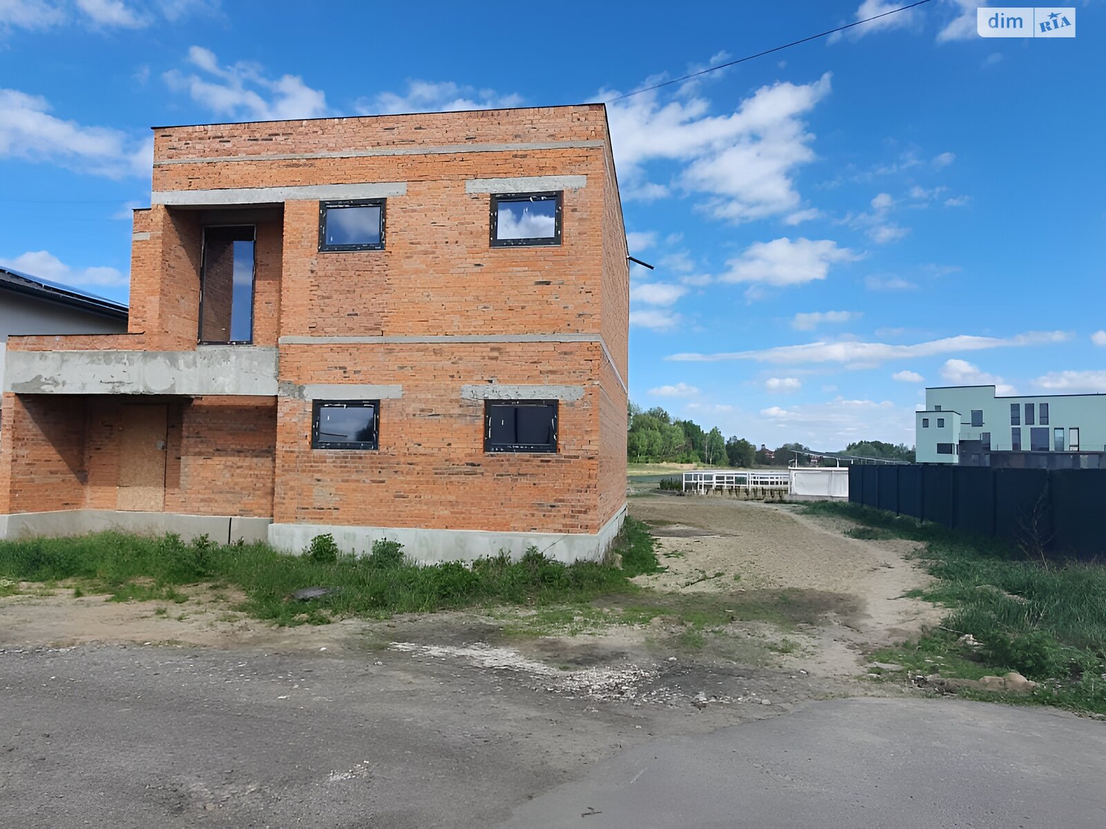 двоповерховий будинок, 210 кв. м, кирпич. Продаж у Нових Петрівцях фото 1 двоповерховий будинок, 210 кв. м, кирпич. Продаж у Нових Петрівцях фото 1