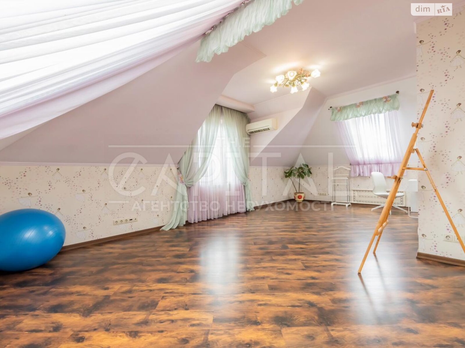 двухэтажный дом с верандой, 250 кв. м, кирпич. Продажа в Новых Петровцах фото 1 двухэтажный дом с верандой, 250 кв. м, кирпич. Продажа в Новых Петровцах фото 1