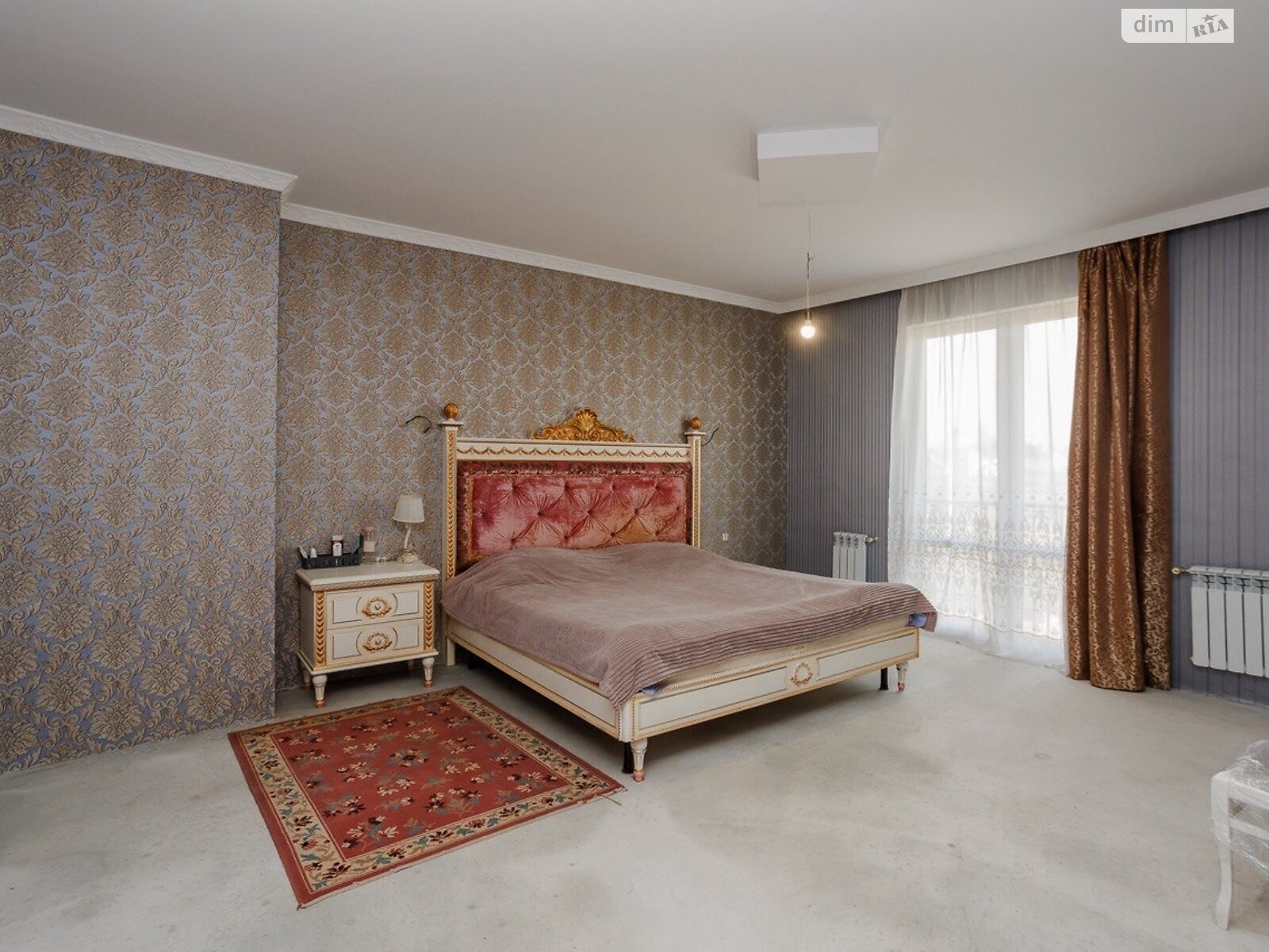 триповерховий будинок з верандою, 485 кв. м, пінобетон. Продаж у Нових Петрівцях фото 1 триповерховий будинок з верандою, 485 кв. м, пінобетон. Продаж у Нових Петрівцях фото 1