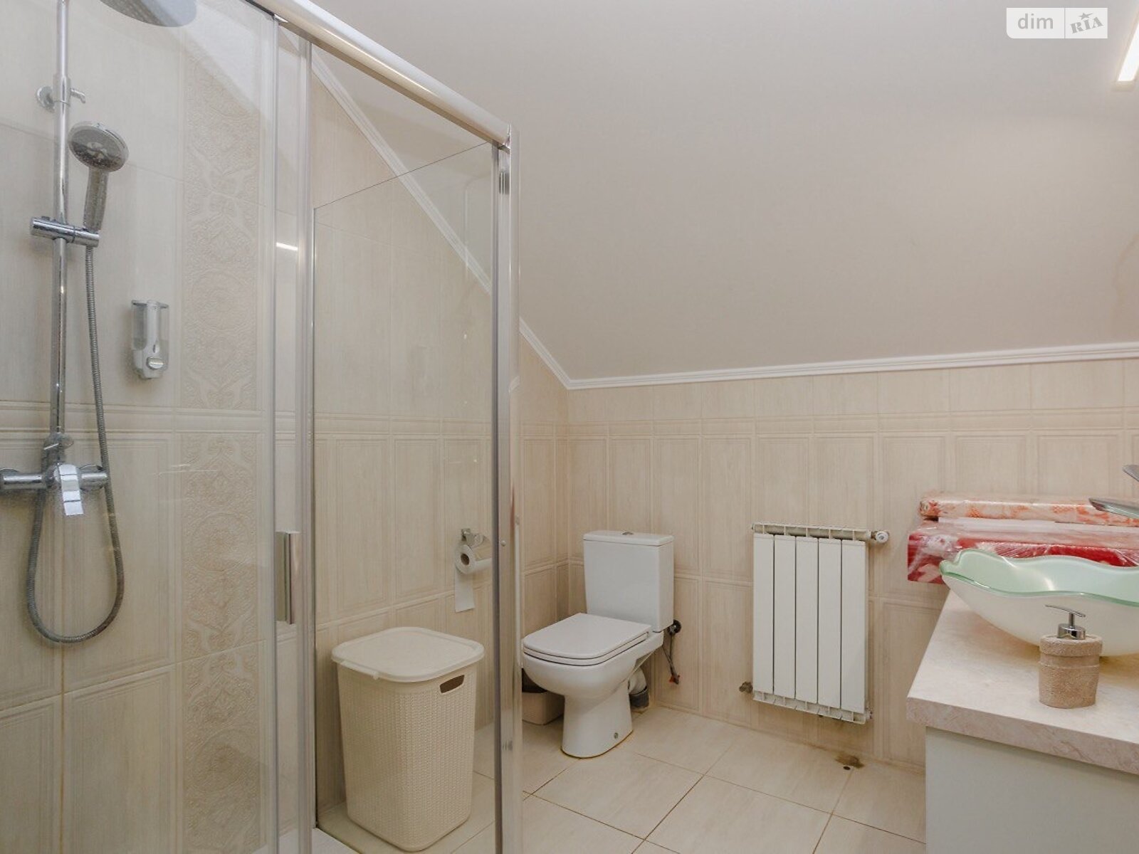 триповерховий будинок з верандою, 485 кв. м, пінобетон. Продаж у Нових Петрівцях фото 1 триповерховий будинок з верандою, 485 кв. м, пінобетон. Продаж у Нових Петрівцях фото 1