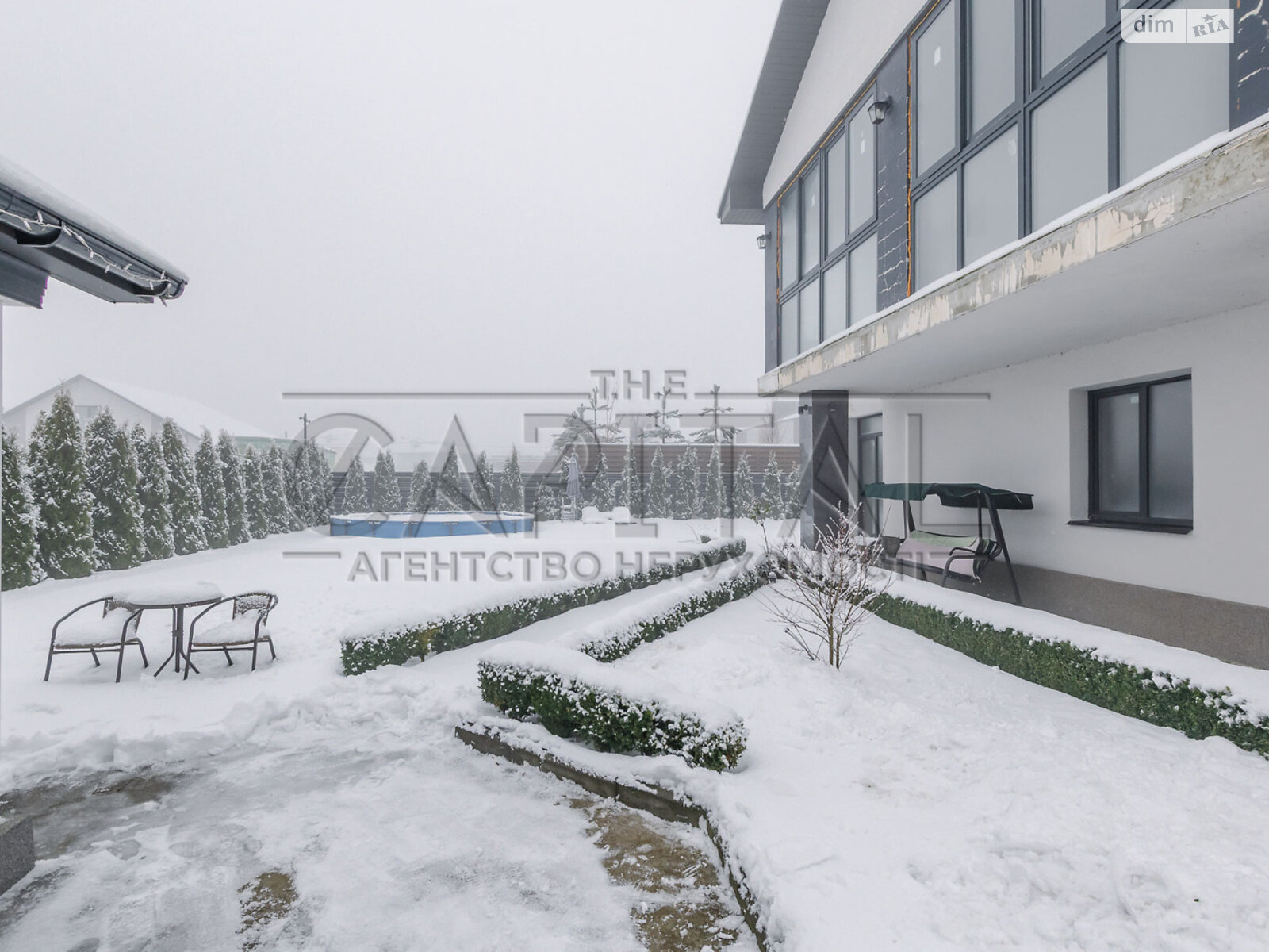 двухэтажный дом с гаражом, 206.1 кв. м, кирпич. Продажа в Новых Петровцах фото 1