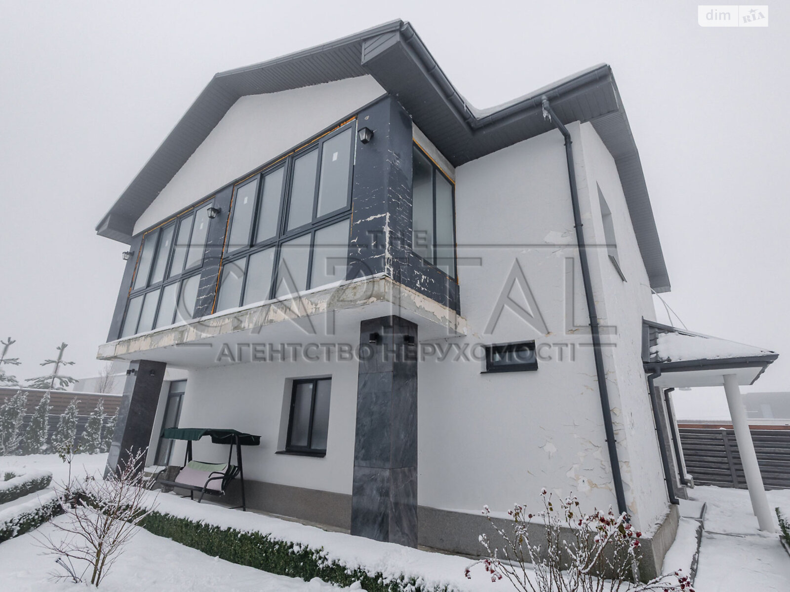 двухэтажный дом с гаражом, 206.1 кв. м, кирпич. Продажа в Новых Петровцах фото 1