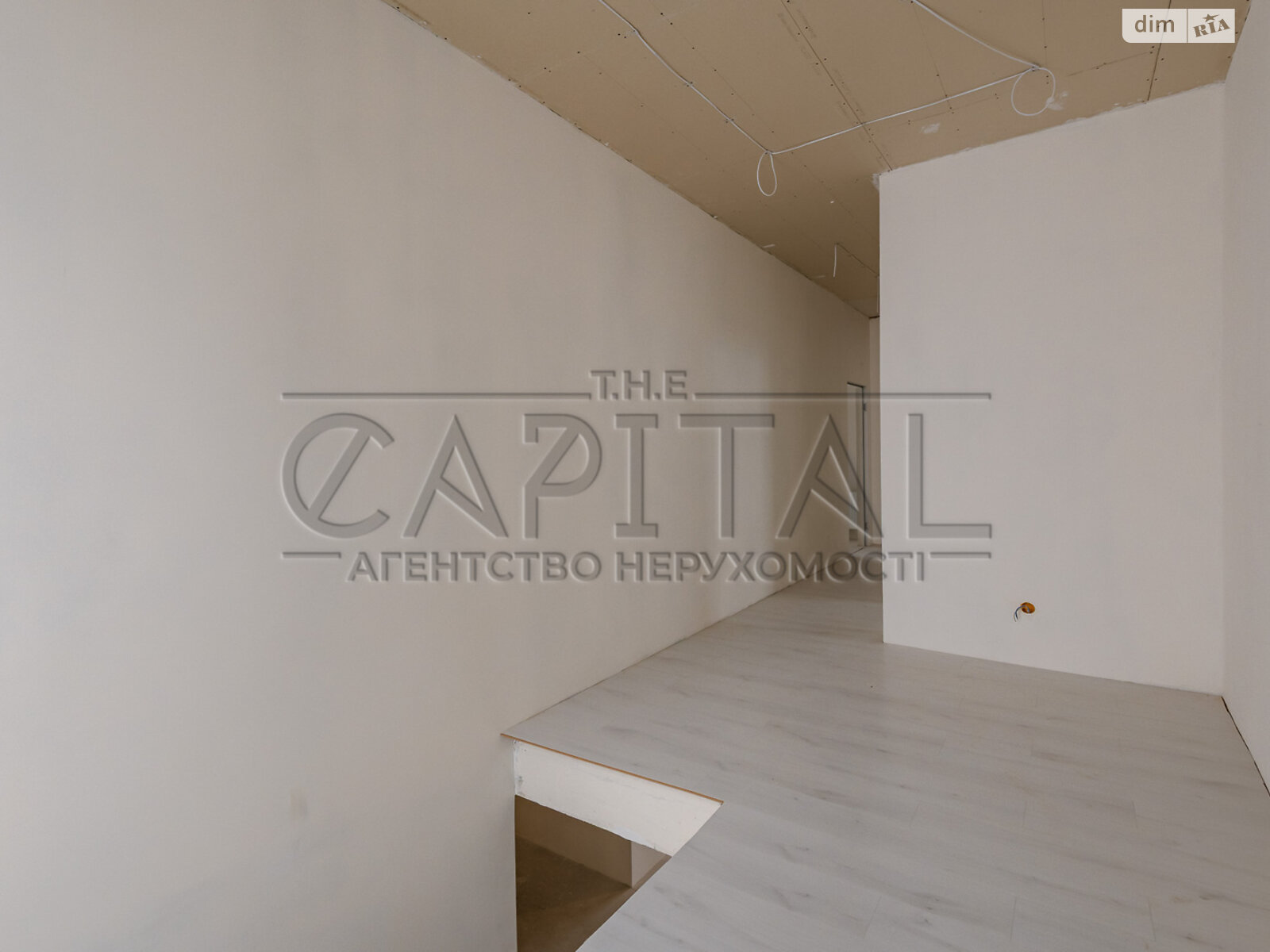 двухэтажный дом с гаражом, 206.1 кв. м, кирпич. Продажа в Новых Петровцах фото 1