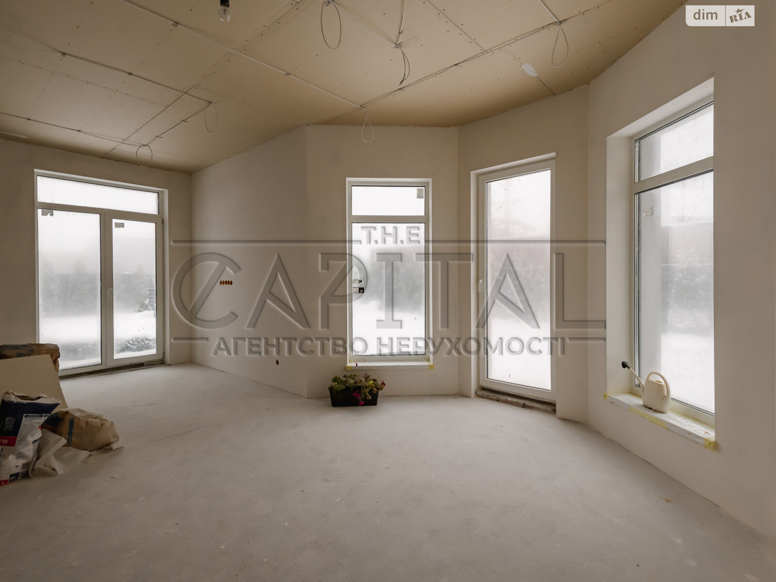 двухэтажный дом с гаражом, 206.1 кв. м, кирпич. Продажа в Новых Петровцах фото 1