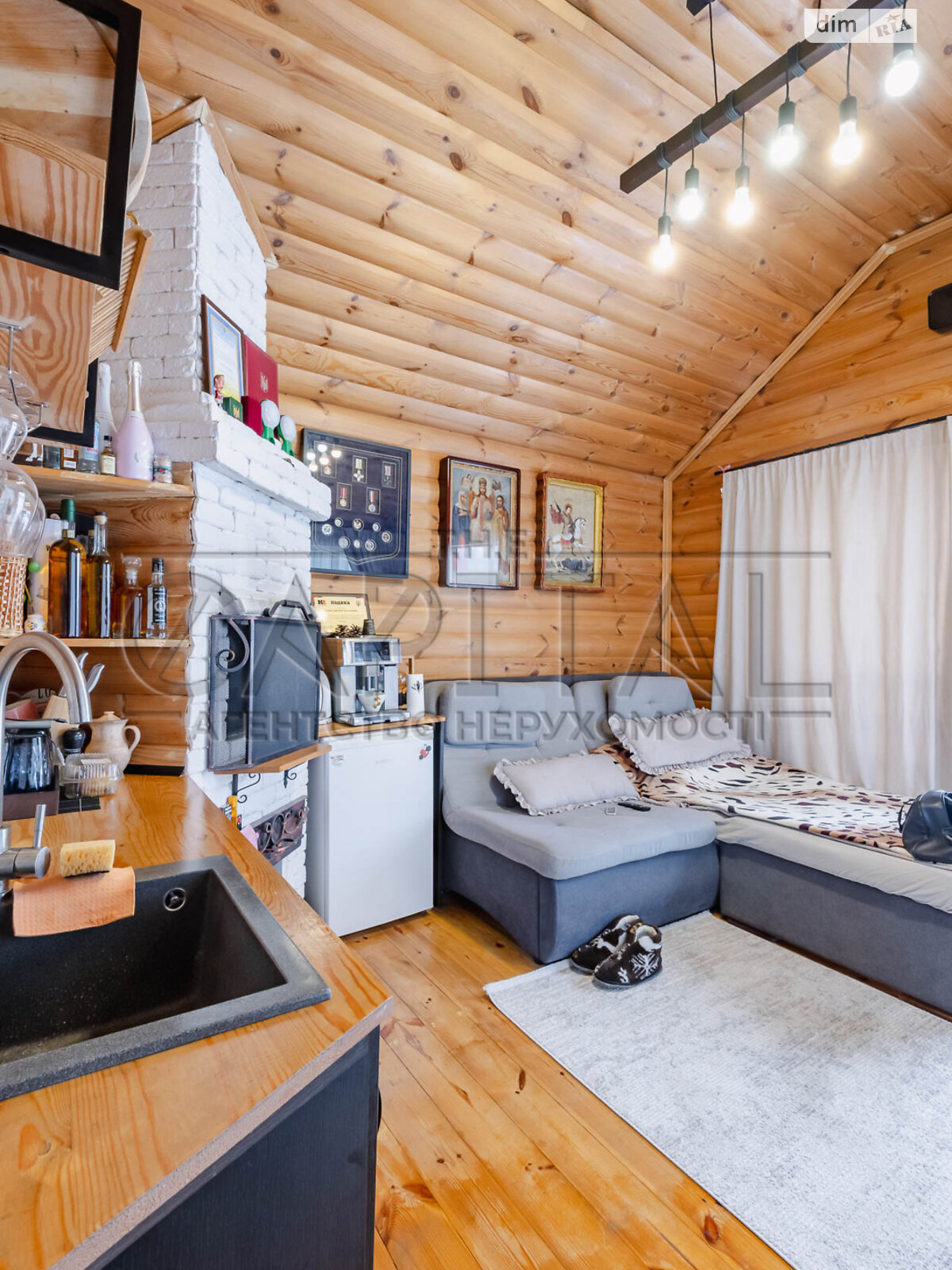 двухэтажный дом с гаражом, 206.1 кв. м, кирпич. Продажа в Новых Петровцах фото 1