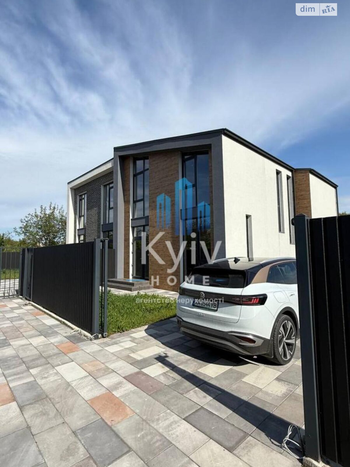 двоповерховий будинок, 110 кв. м, цегла. Продаж у Нових Петрівцях фото 1 двоповерховий будинок, 110 кв. м, цегла. Продаж у Нових Петрівцях фото 1
