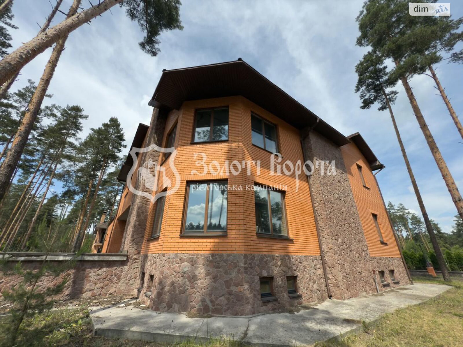 двухэтажный дом, 525.9 кв. м, кирпич. Продажа в Новых Петровцах фото 1 двухэтажный дом, 525.9 кв. м, кирпич. Продажа в Новых Петровцах фото 1