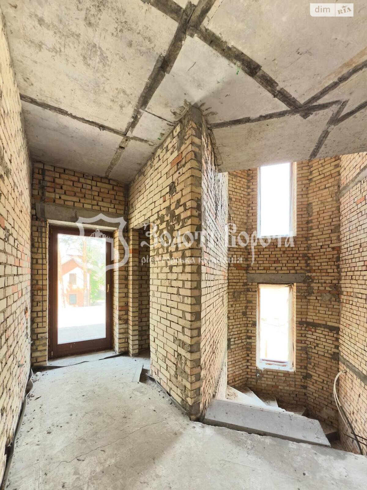 двухэтажный дом, 525.9 кв. м, кирпич. Продажа в Новых Петровцах фото 1 двухэтажный дом, 525.9 кв. м, кирпич. Продажа в Новых Петровцах фото 1