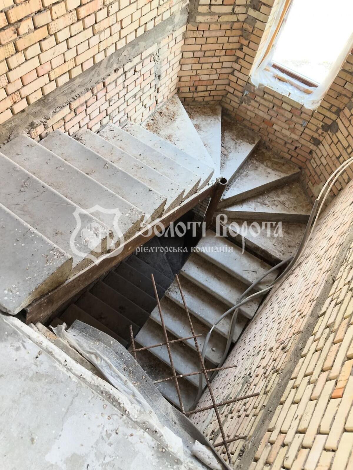 двухэтажный дом, 525.9 кв. м, кирпич. Продажа в Новых Петровцах фото 1 двухэтажный дом, 525.9 кв. м, кирпич. Продажа в Новых Петровцах фото 1