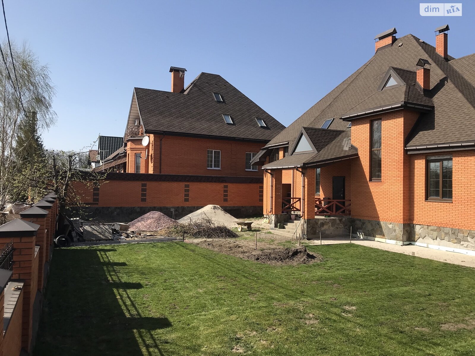 двоповерховий будинок, 489 кв. м, цегла. Продаж у Нових Петрівцях фото 1 двоповерховий будинок, 489 кв. м, цегла. Продаж у Нових Петрівцях фото 1