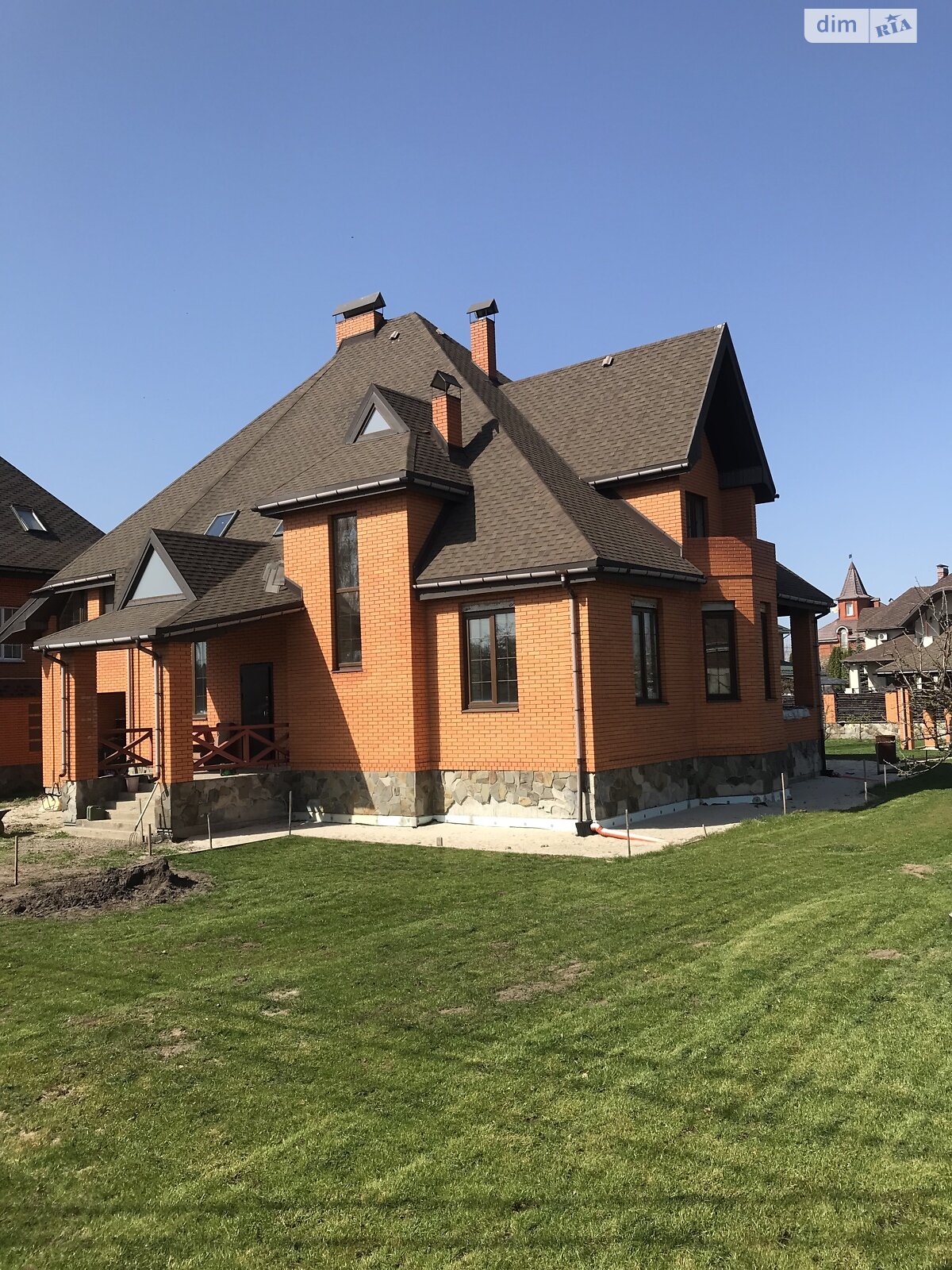 двоповерховий будинок, 489 кв. м, цегла. Продаж у Нових Петрівцях фото 1 двоповерховий будинок, 489 кв. м, цегла. Продаж у Нових Петрівцях фото 1
