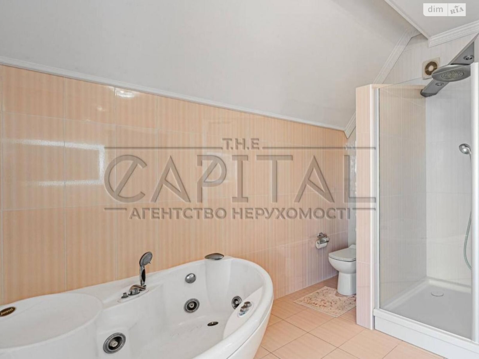 трехэтажный дом, 287.2 кв. м, кирпич. Продажа в Новых Петровцах фото 1 трехэтажный дом, 287.2 кв. м, кирпич. Продажа в Новых Петровцах фото 1