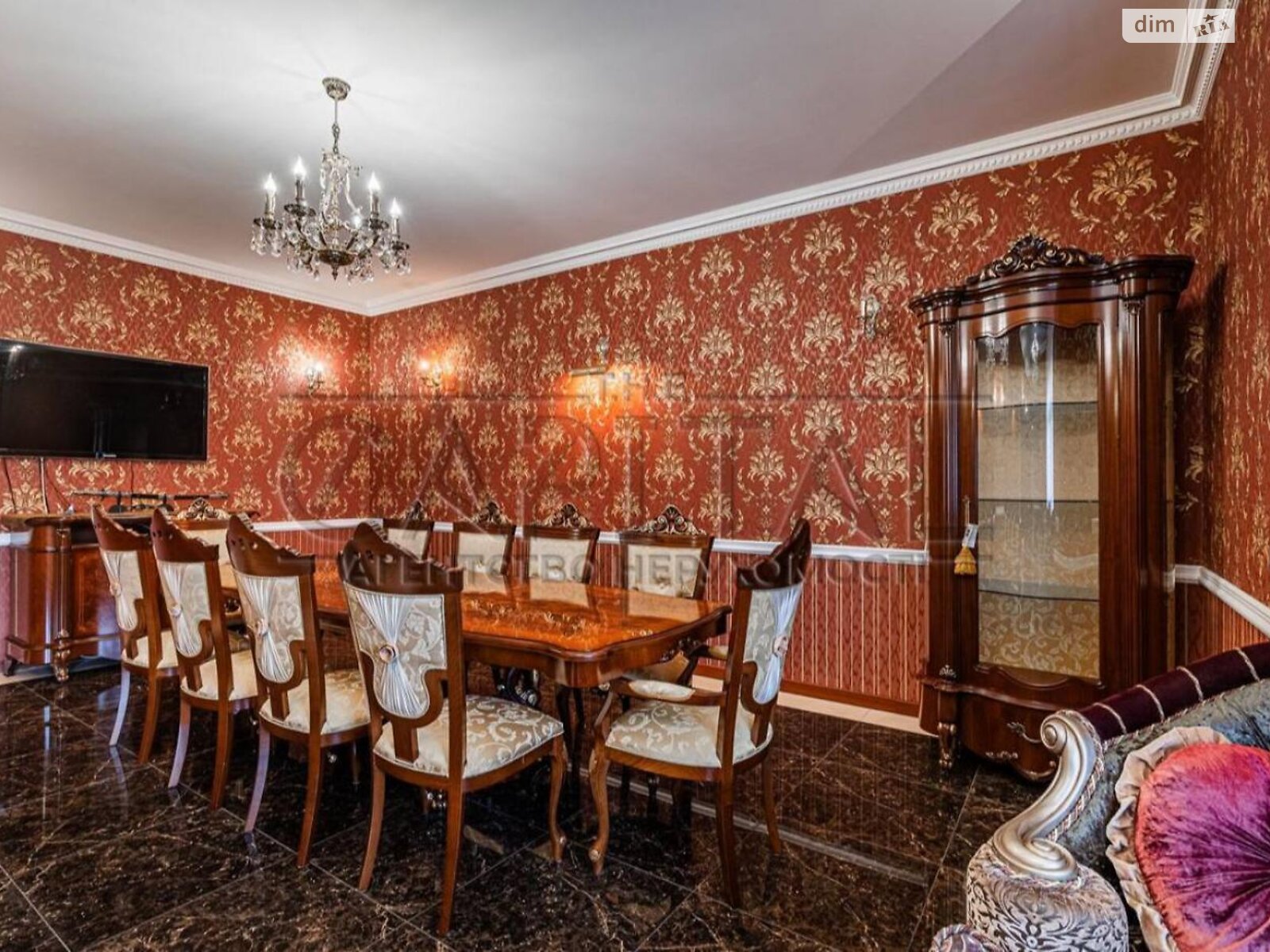 трехэтажный дом, 287.2 кв. м, кирпич. Продажа в Новых Петровцах фото 1 трехэтажный дом, 287.2 кв. м, кирпич. Продажа в Новых Петровцах фото 1