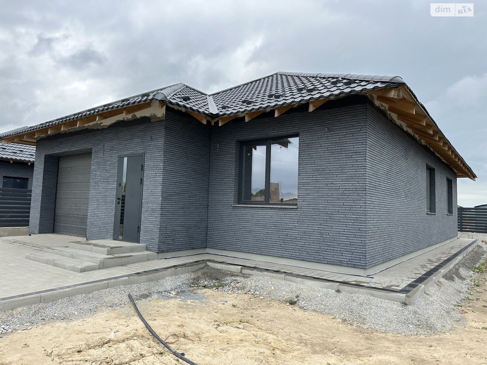 одноповерховий будинок з гаражем, 160 кв. м, цегла. Продаж в Рівному, район Авторинок фото 1 одноповерховий будинок з гаражем, 160 кв. м, цегла. Продаж в Рівному, район Авторинок фото 1