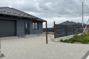 одноповерховий будинок з гаражем, 160 кв. м, цегла. Продаж в Рівному, район Авторинок фото 2