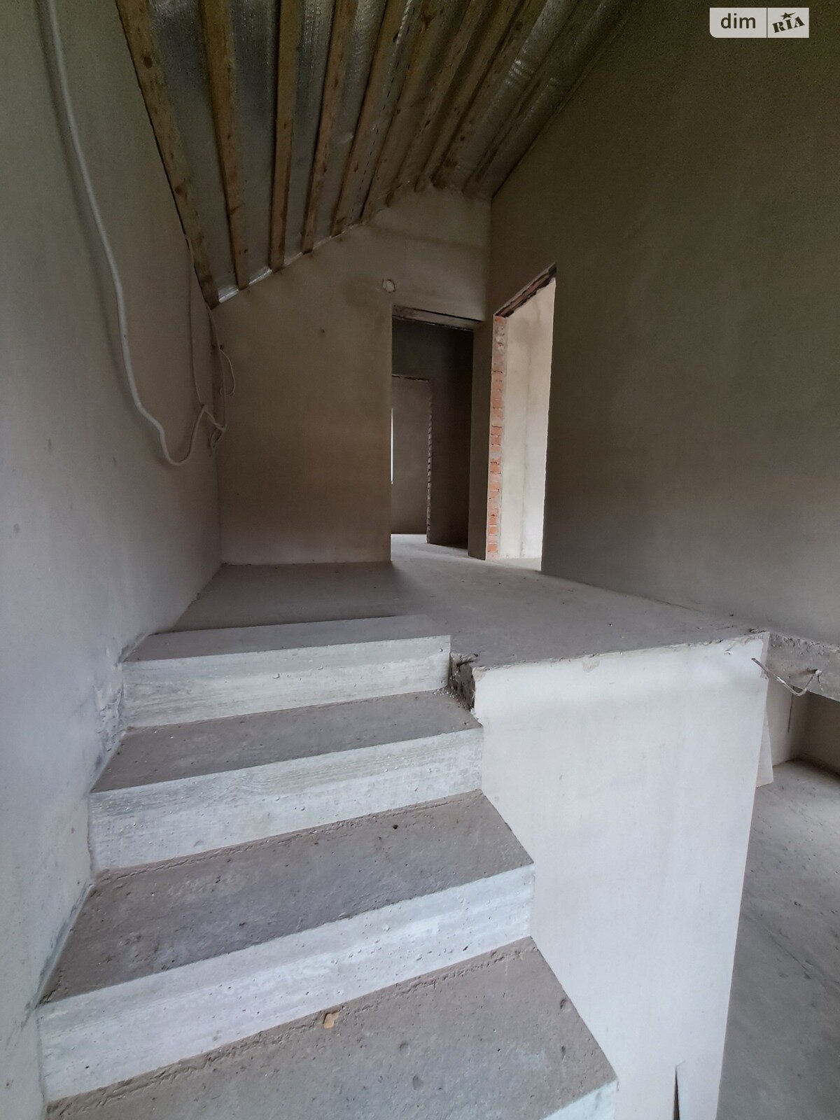 двоповерховий будинок з опаленням, 180 кв. м, кирпич. Продаж у Обарові фото 1 двоповерховий будинок з опаленням, 180 кв. м, кирпич. Продаж у Обарові фото 1