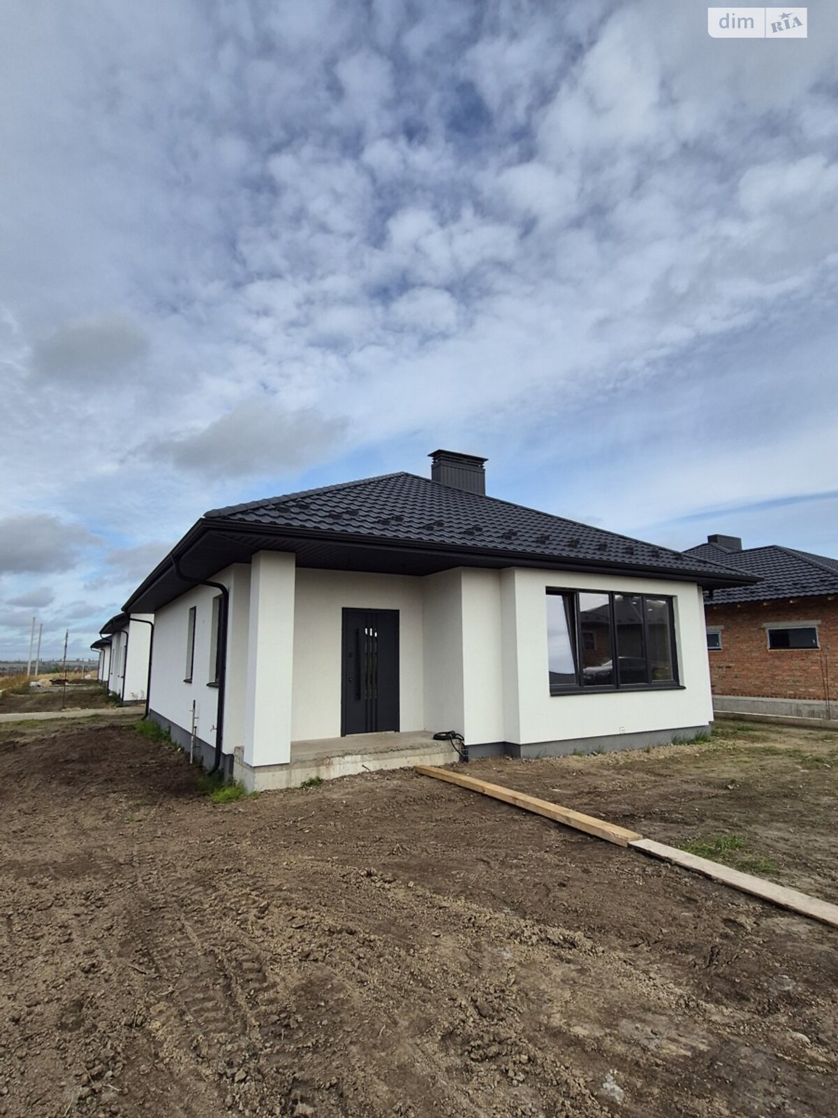 одноэтажный дом, 100 кв. м, кирпич. Продажа в Обарове фото 1