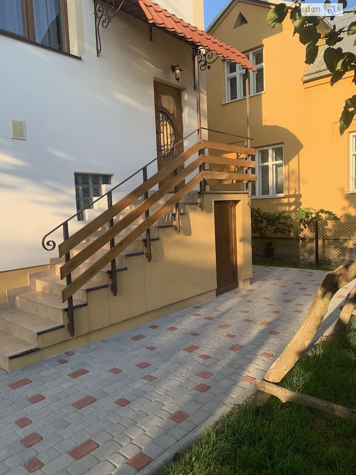 двоповерховий будинок, 250 кв. м, кирпич. Продаж у Оброшине фото 1 двоповерховий будинок, 250 кв. м, кирпич. Продаж у Оброшине фото 1