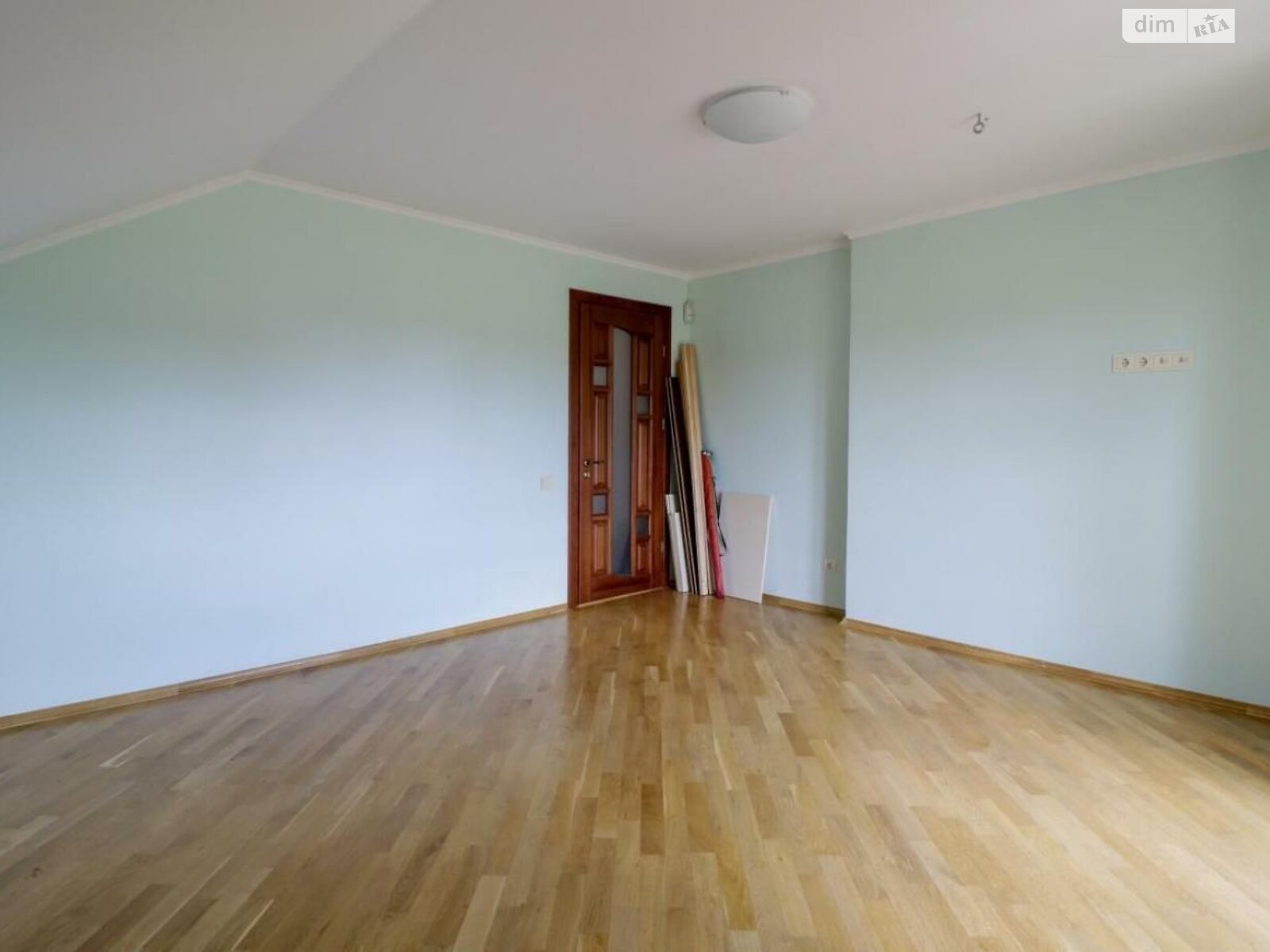 двоповерховий будинок, 250 кв. м, кирпич. Продаж у Оброшине фото 1 двоповерховий будинок, 250 кв. м, кирпич. Продаж у Оброшине фото 1