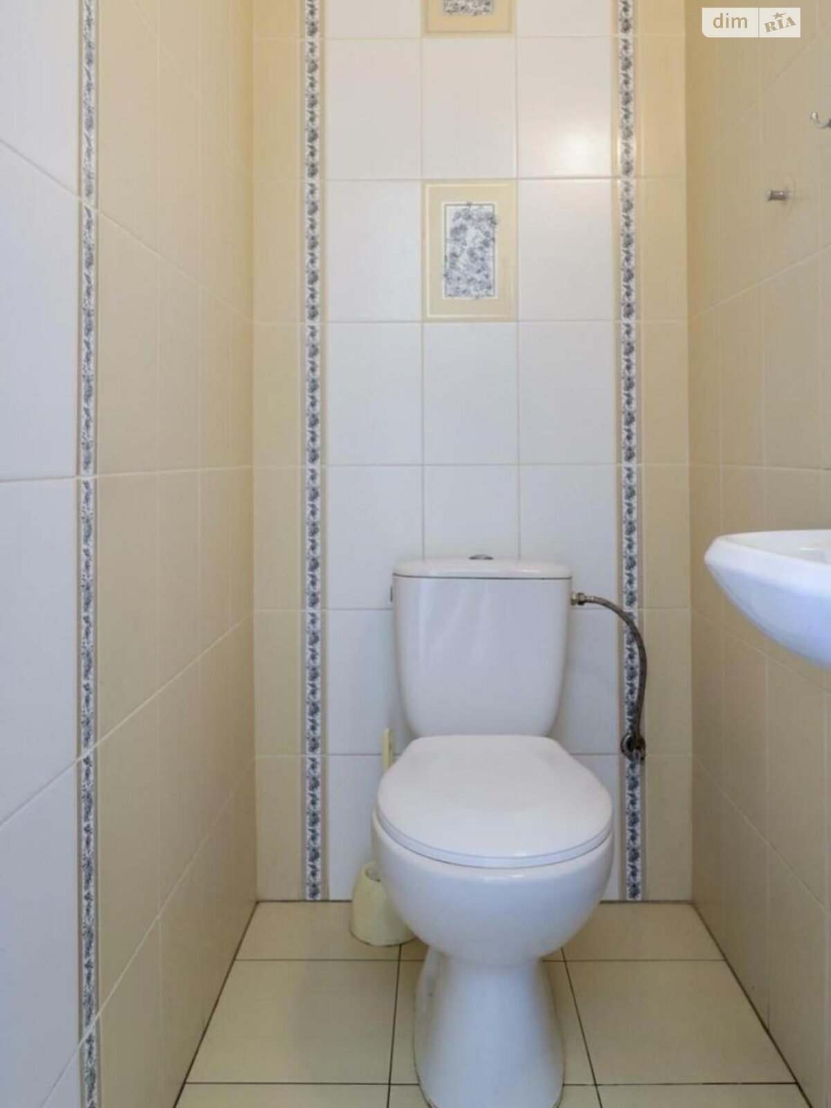 двоповерховий будинок, 250 кв. м, кирпич. Продаж у Оброшине фото 1 двоповерховий будинок, 250 кв. м, кирпич. Продаж у Оброшине фото 1