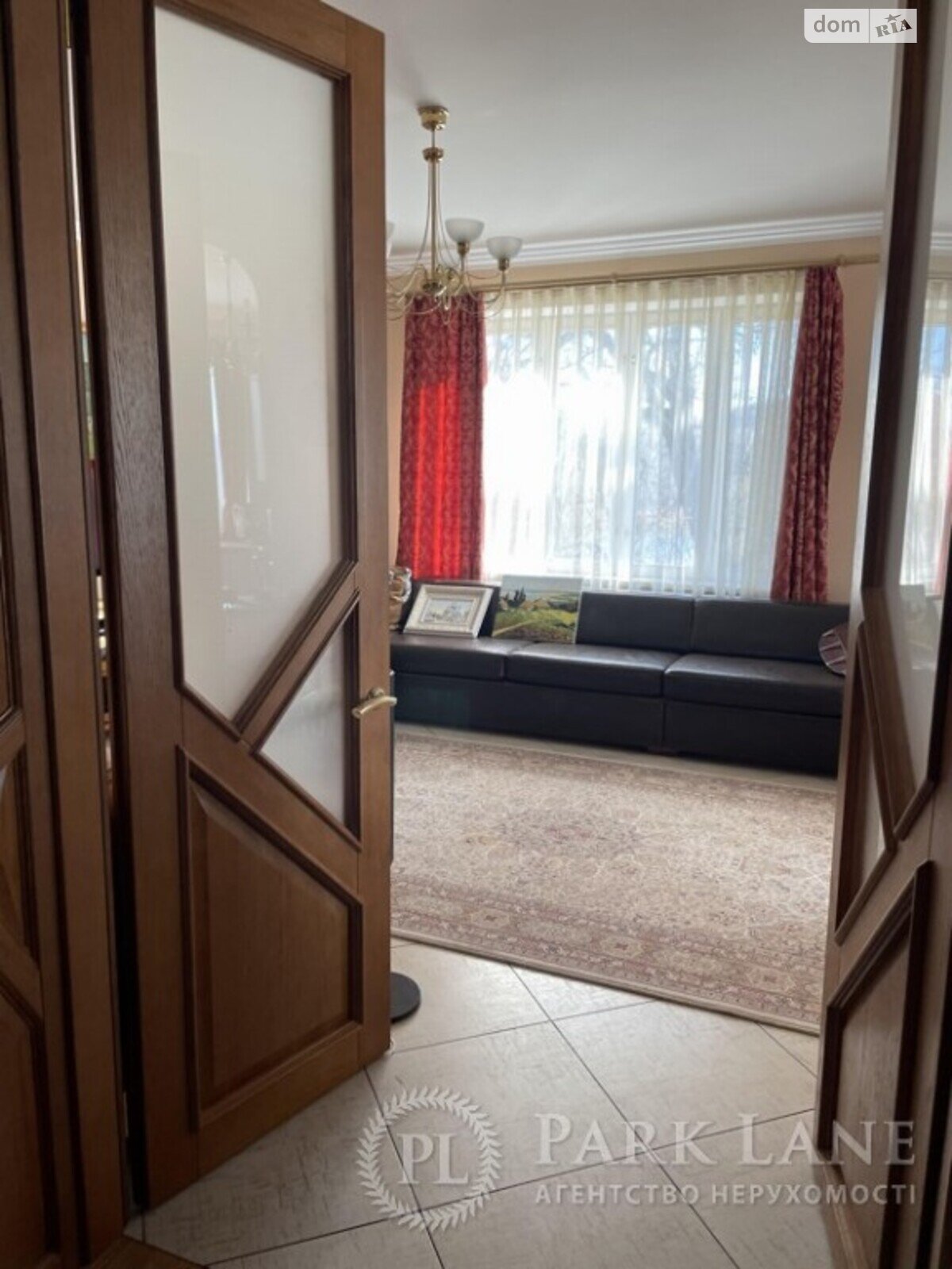 трехэтажный дом, 228 кв. м, кирпич. Продажа в Григоровке фото 1