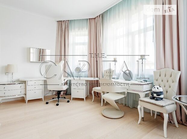 двухэтажный дом с балконом, 455 кв. м, кирпич. Продажа в Козине фото 1 двухэтажный дом с балконом, 455 кв. м, кирпич. Продажа в Козине фото 1
