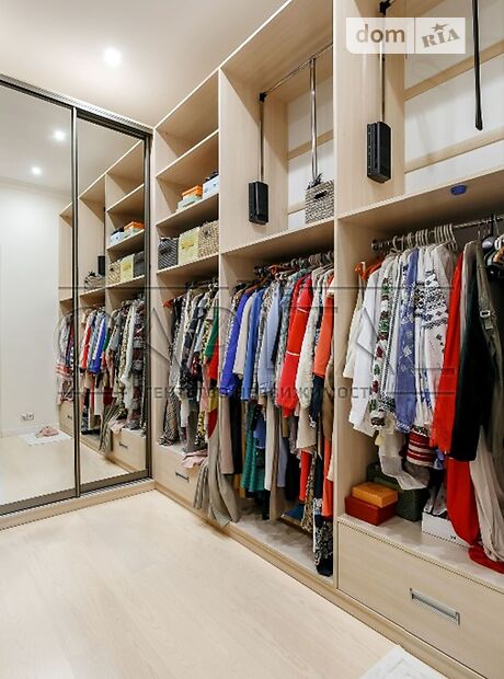 двухэтажный дом с балконом, 455 кв. м, кирпич. Продажа в Козине фото 1 двухэтажный дом с балконом, 455 кв. м, кирпич. Продажа в Козине фото 1