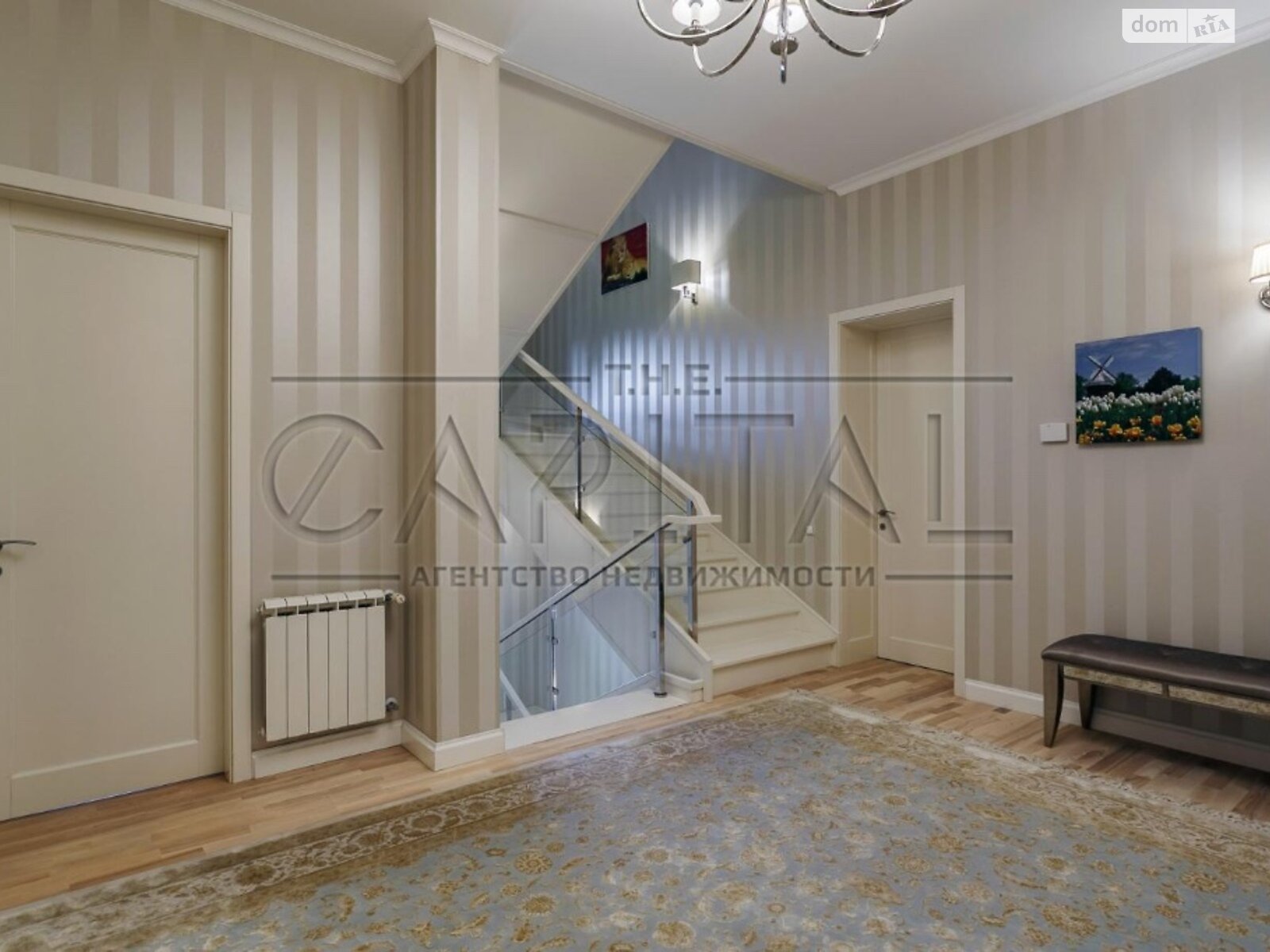 трехэтажный дом с балконом, 455 кв. м, кирпич. Продажа в Козине фото 1