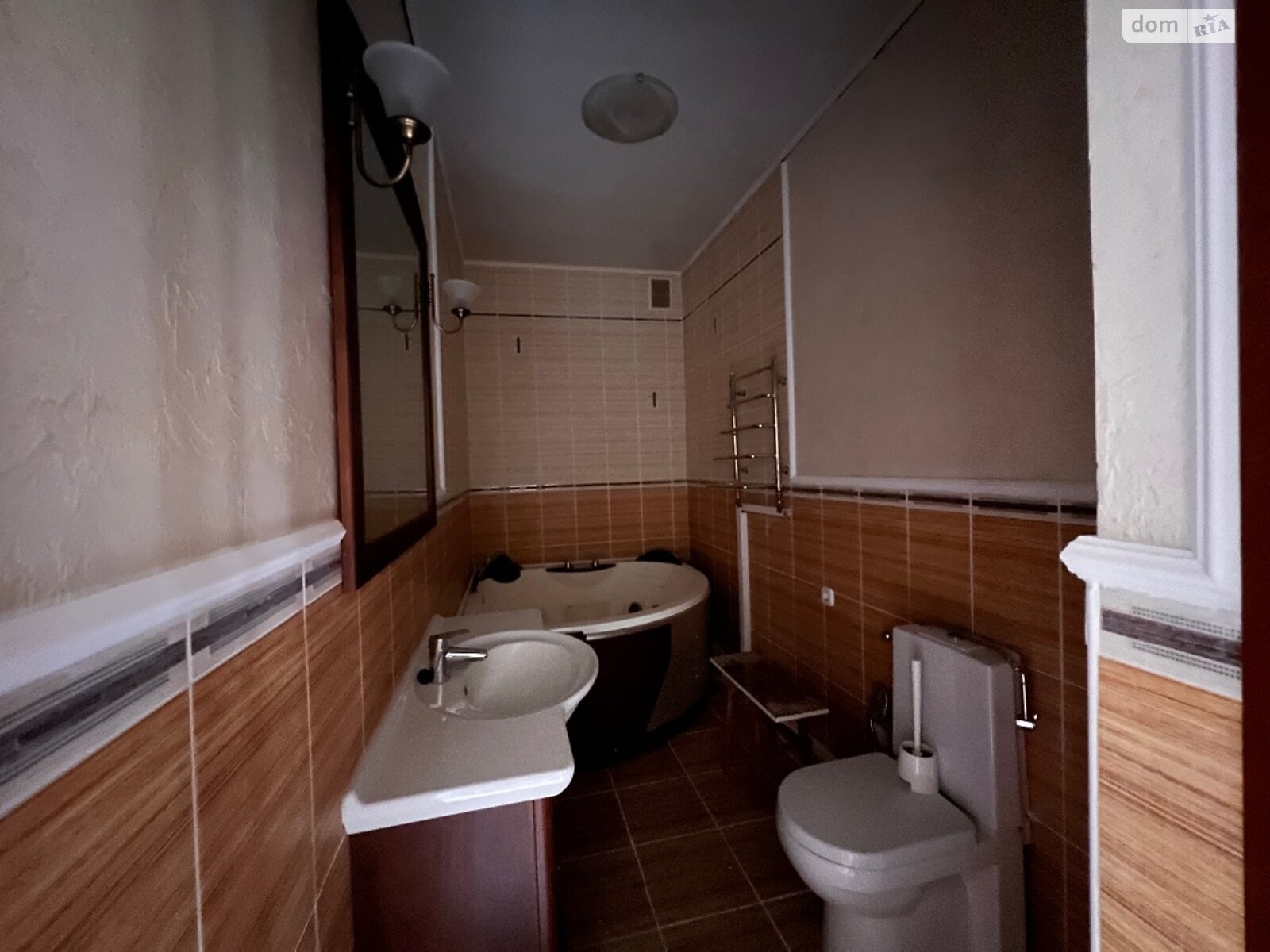 трехэтажный дом с верандой, 450 кв. м, газобетон. Продажа в Козине фото 1 трехэтажный дом с верандой, 450 кв. м, газобетон. Продажа в Козине фото 1