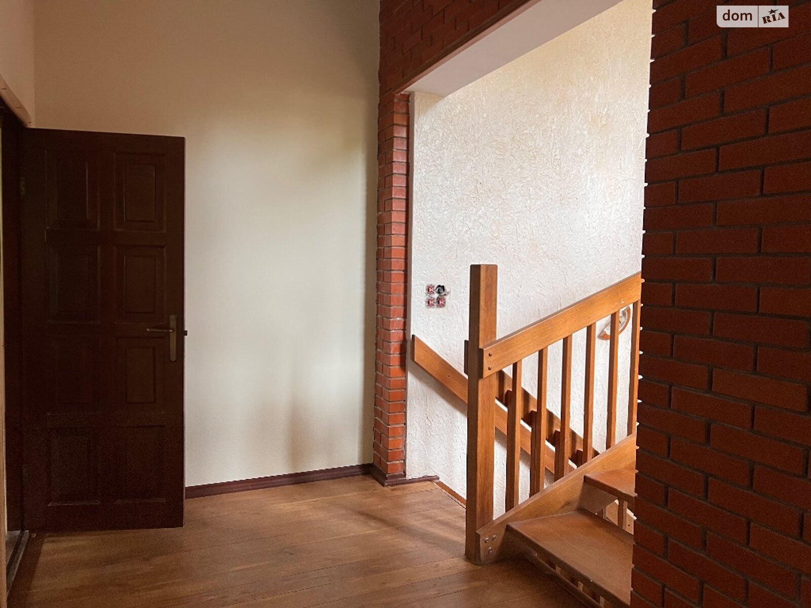 трехэтажный дом с верандой, 450 кв. м, газобетон. Продажа в Козине фото 1 трехэтажный дом с верандой, 450 кв. м, газобетон. Продажа в Козине фото 1