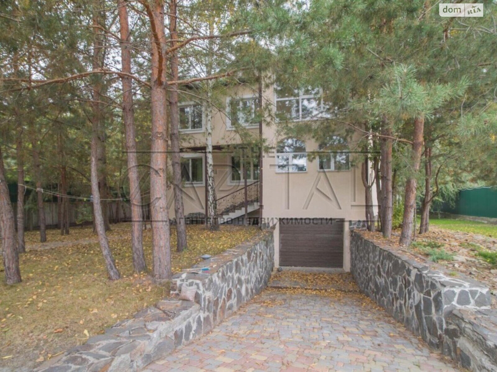 двоповерховий будинок, 400 кв. м, цегла. Продаж у Козині фото 1 двоповерховий будинок, 400 кв. м, цегла. Продаж у Козині фото 1