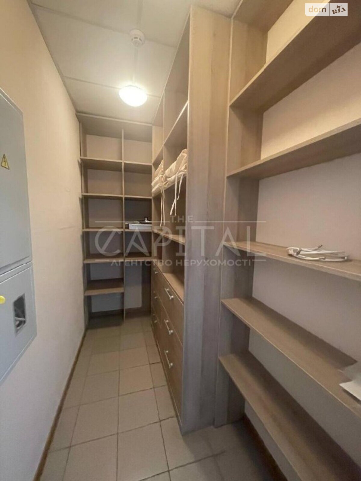 трехэтажный дом, 230 кв. м, кирпич. Продажа в Козине фото 1