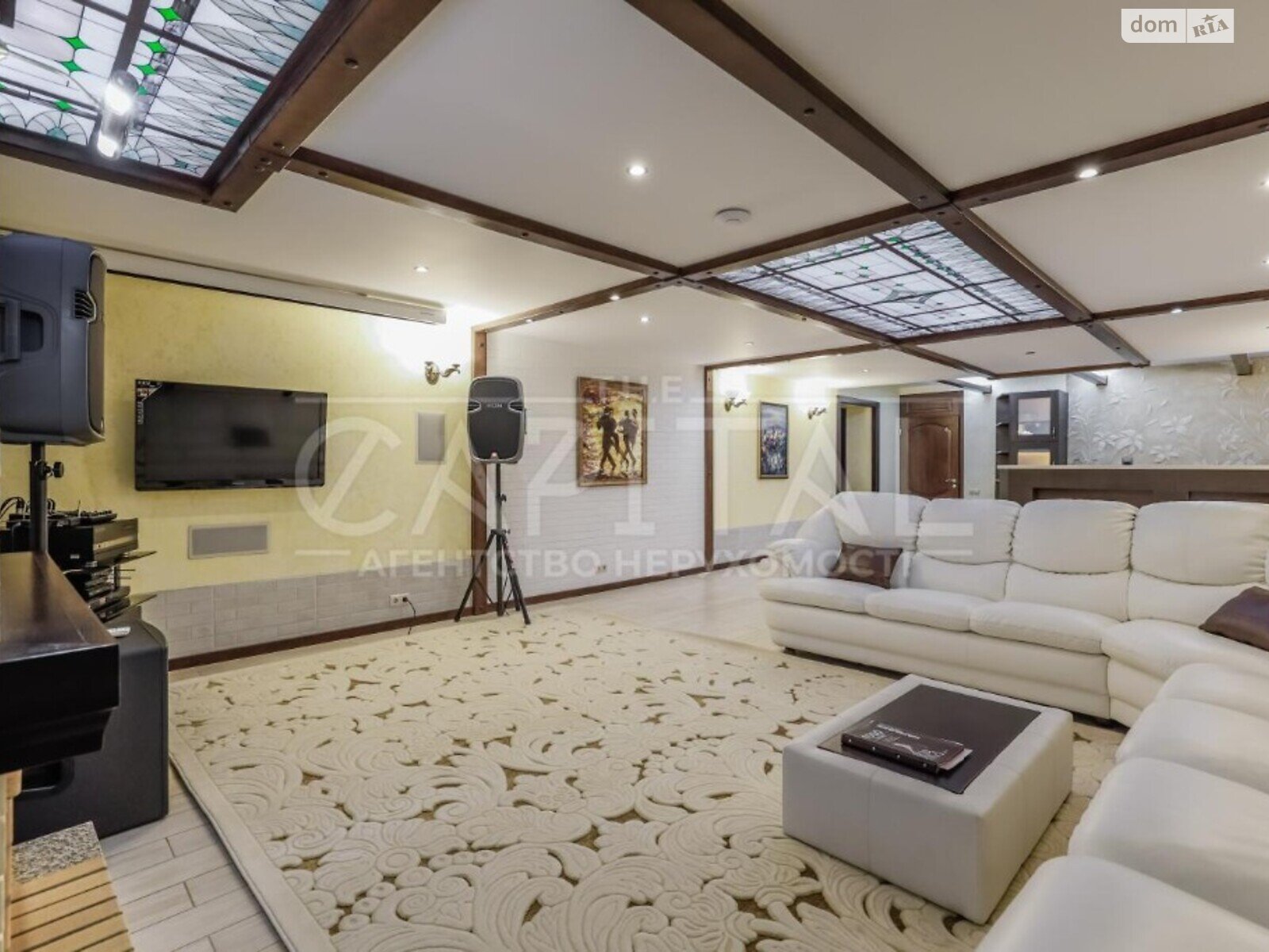 трехэтажный дом, 730 кв. м, кирпич. Продажа в Козине фото 1 трехэтажный дом, 730 кв. м, кирпич. Продажа в Козине фото 1