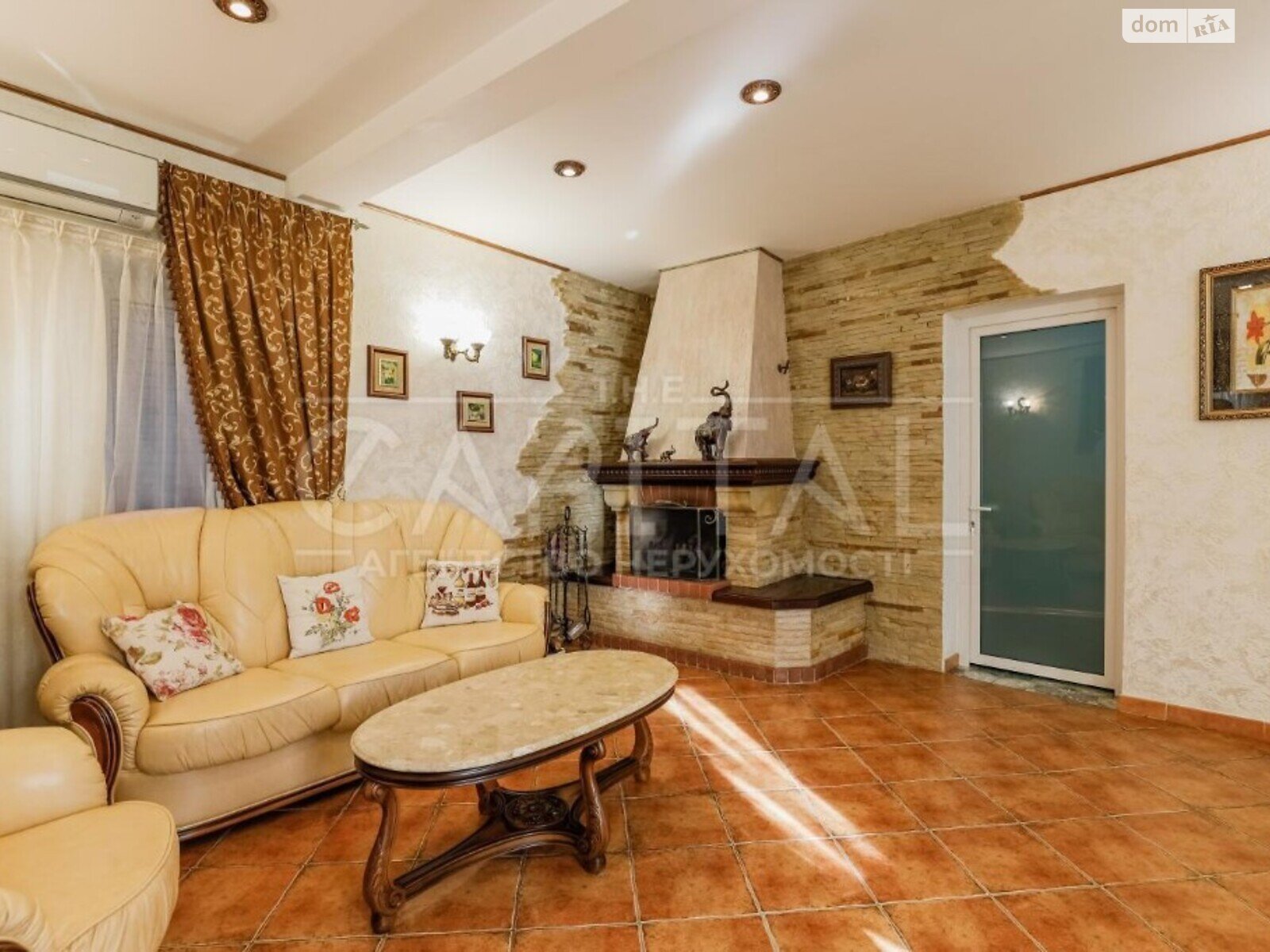 трехэтажный дом, 730 кв. м, кирпич. Продажа в Козине фото 1 трехэтажный дом, 730 кв. м, кирпич. Продажа в Козине фото 1