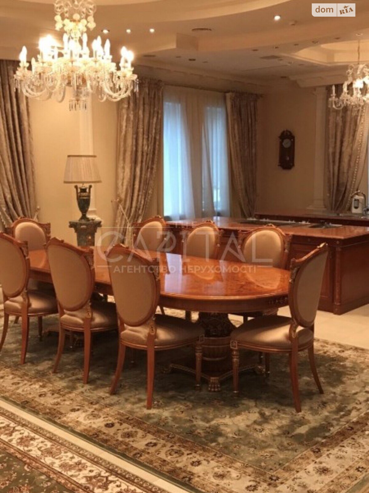 двоповерховий будинок, 1000 кв. м, цегла. Продаж у Козині фото 1 двоповерховий будинок, 1000 кв. м, цегла. Продаж у Козині фото 1