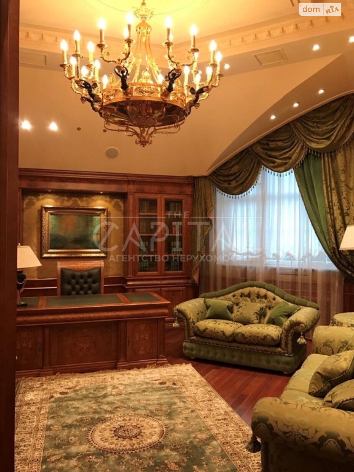 двоповерховий будинок, 1000 кв. м, цегла. Продаж у Козині фото 1 двоповерховий будинок, 1000 кв. м, цегла. Продаж у Козині фото 1