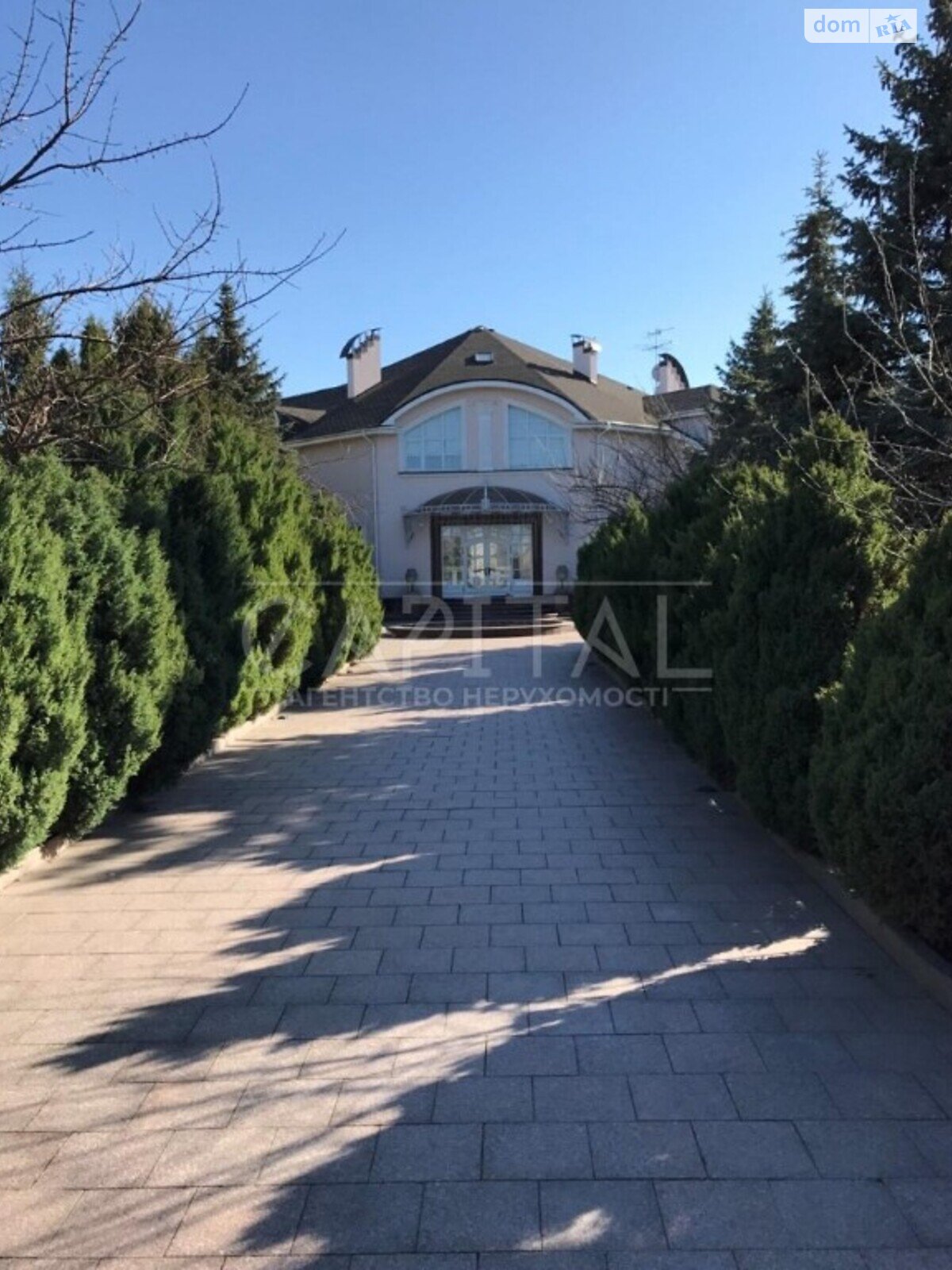 двоповерховий будинок, 1000 кв. м, цегла. Продаж у Козині фото 1 двоповерховий будинок, 1000 кв. м, цегла. Продаж у Козині фото 1
