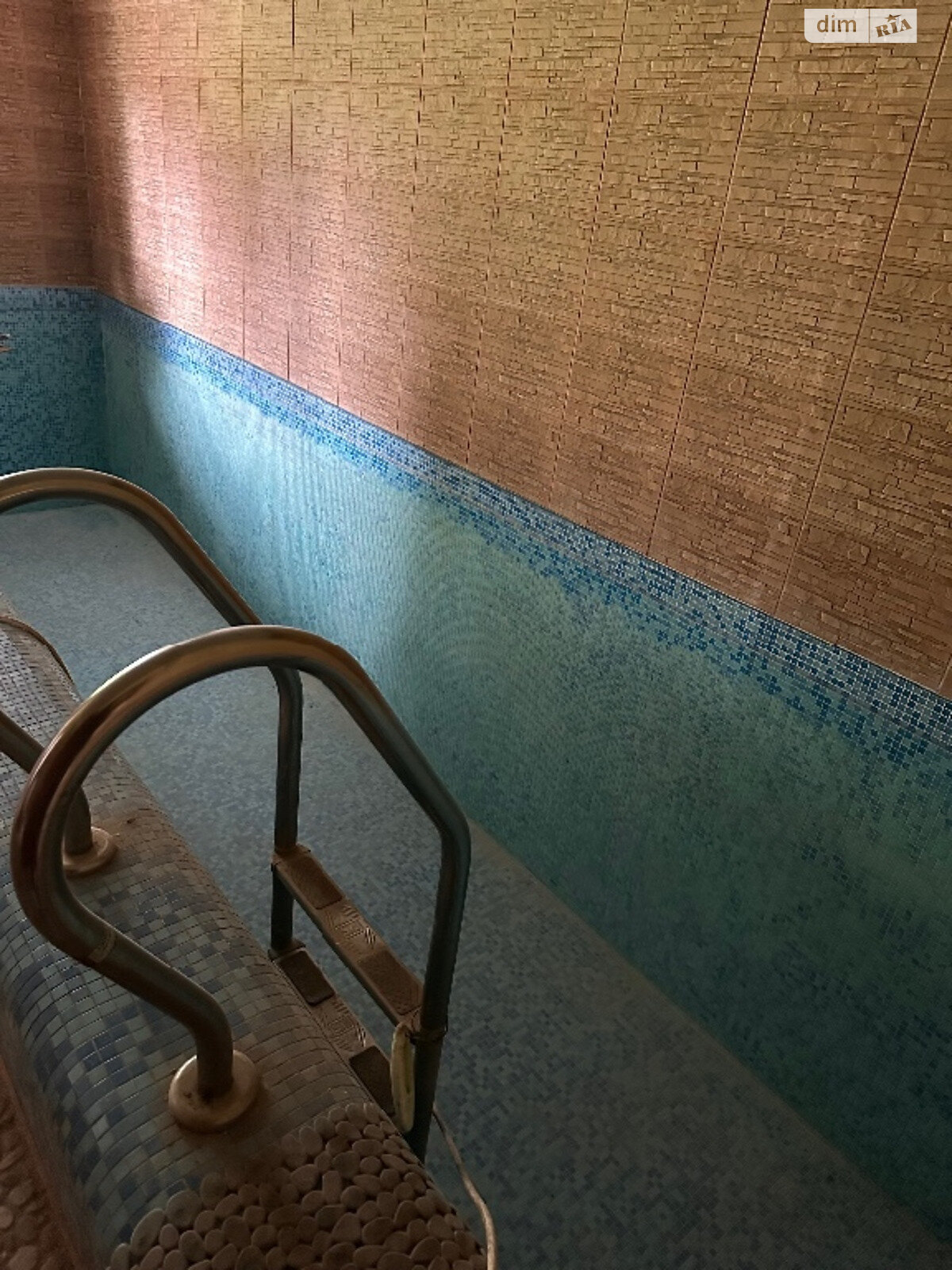 трехэтажный дом с верандой, 450 кв. м, газобетон. Продажа в Козине фото 1 трехэтажный дом с верандой, 450 кв. м, газобетон. Продажа в Козине фото 1