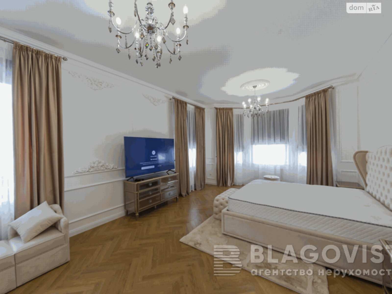 двухэтажный дом, 360 кв. м, кирпич. Продажа в Креничах фото 1