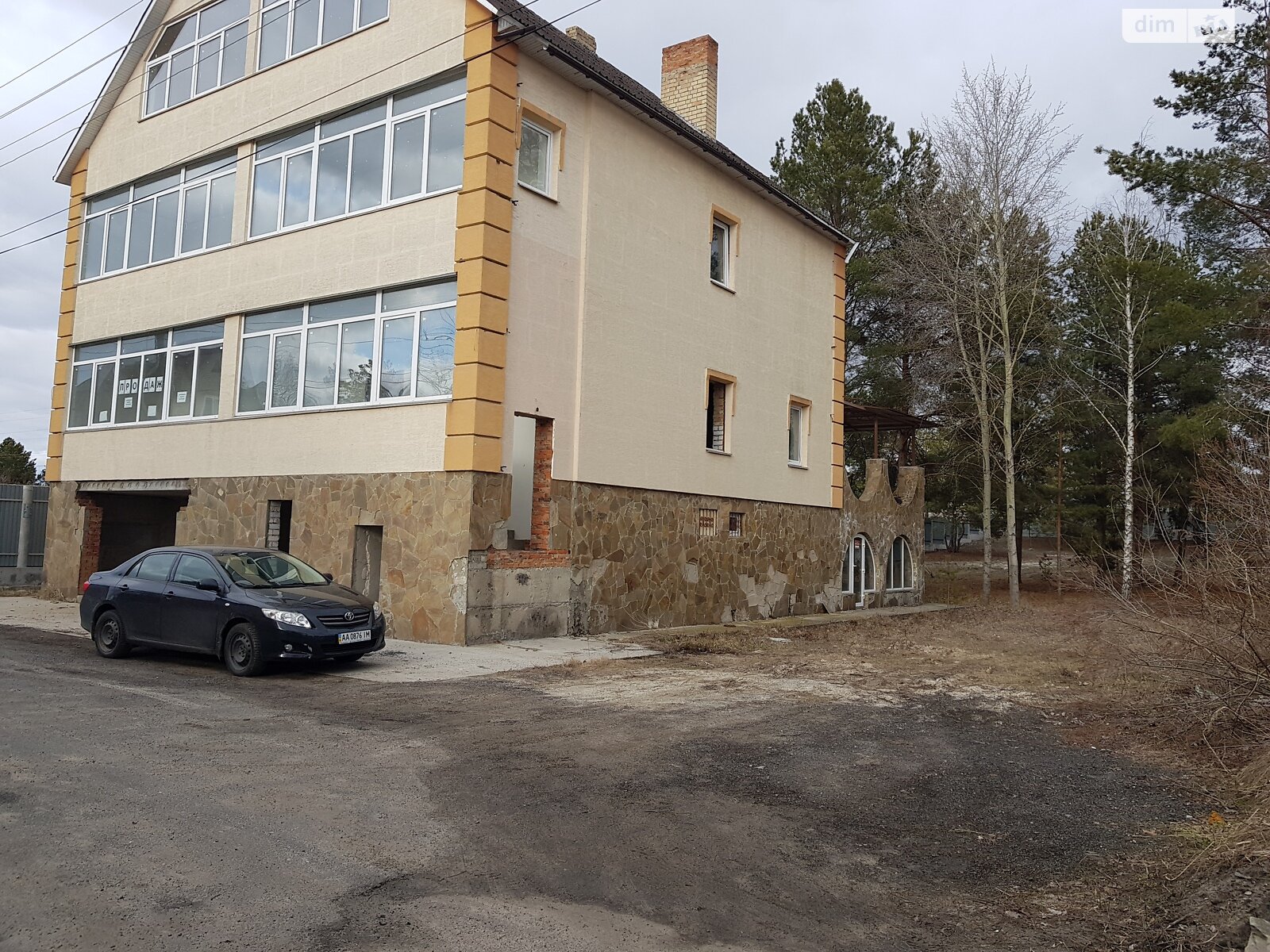 трехэтажный дом, 610.8 кв. м, кирпич. Продажа в Обухове район Обухов фото 1 трехэтажный дом, 610.8 кв. м, кирпич. Продажа в Обухове район Обухов фото 1