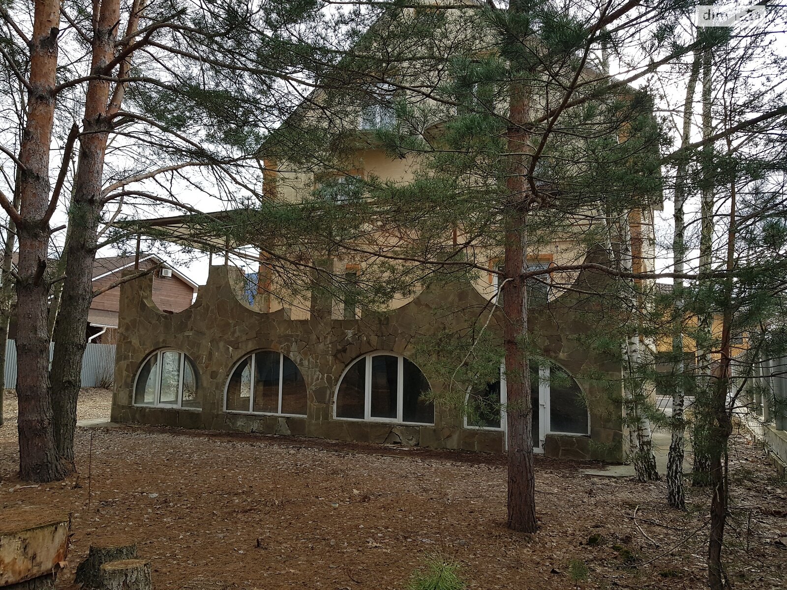 трехэтажный дом, 610.8 кв. м, кирпич. Продажа в Обухове район Обухов фото 1 трехэтажный дом, 610.8 кв. м, кирпич. Продажа в Обухове район Обухов фото 1